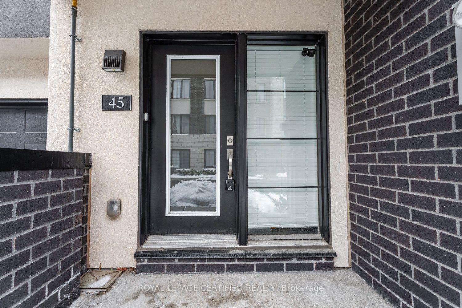 Photo 3 of Unit 45, 1121 Cooke Boulevard, Burlington, LaSalle — HOMEH