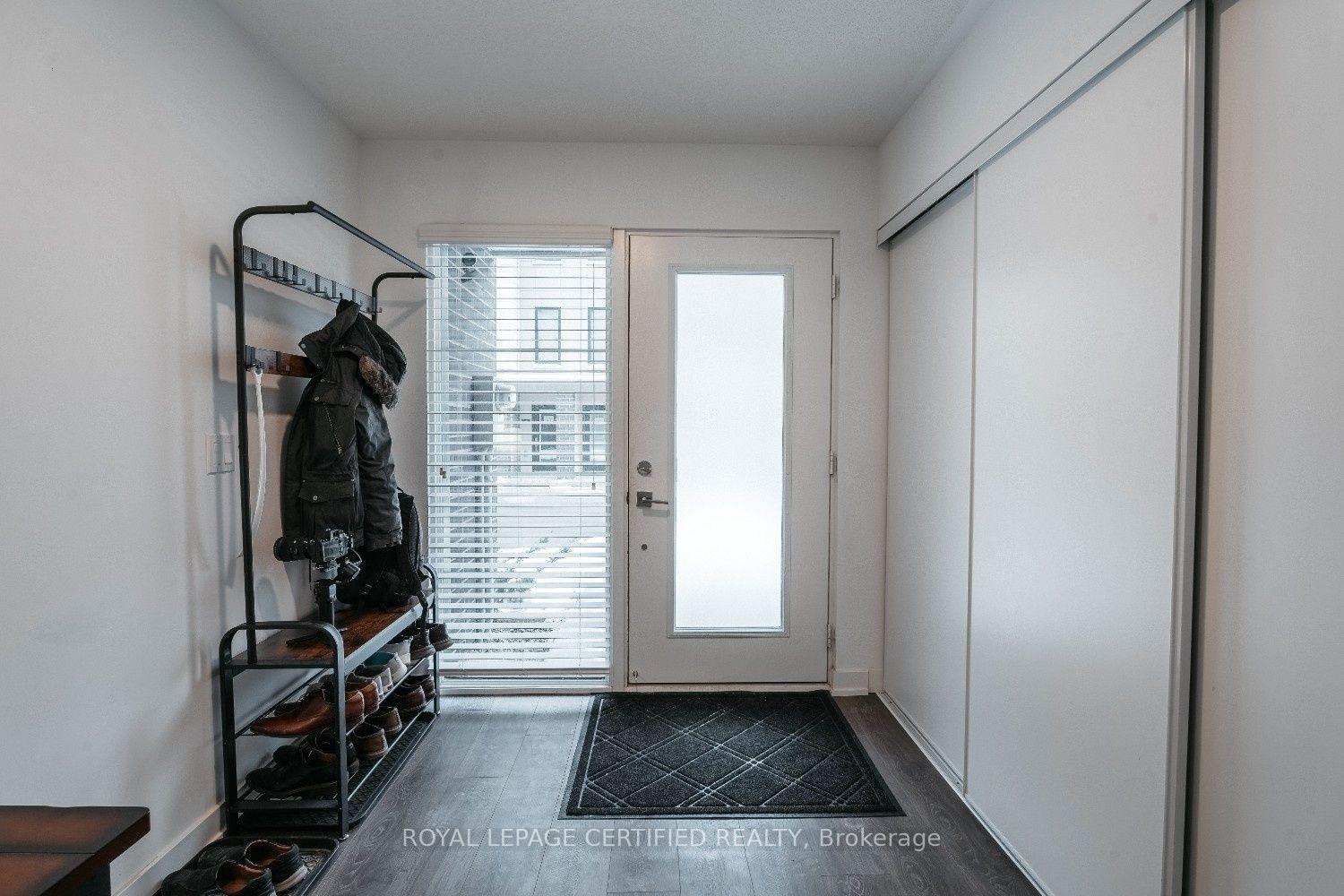 Photo 4 of Unit 45, 1121 Cooke Boulevard, Burlington, LaSalle — HOMEH