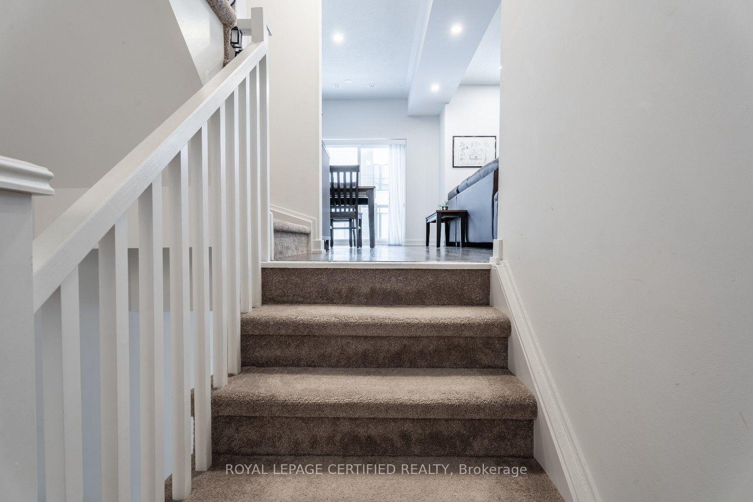 Photo 7 of Unit 45, 1121 Cooke Boulevard, Burlington, LaSalle — HOMEH