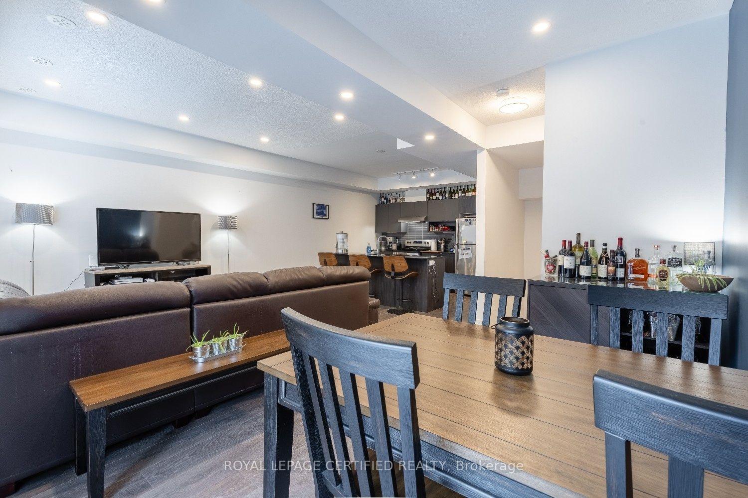 Photo 8 of Unit 45, 1121 Cooke Boulevard, Burlington, LaSalle — HOMEH