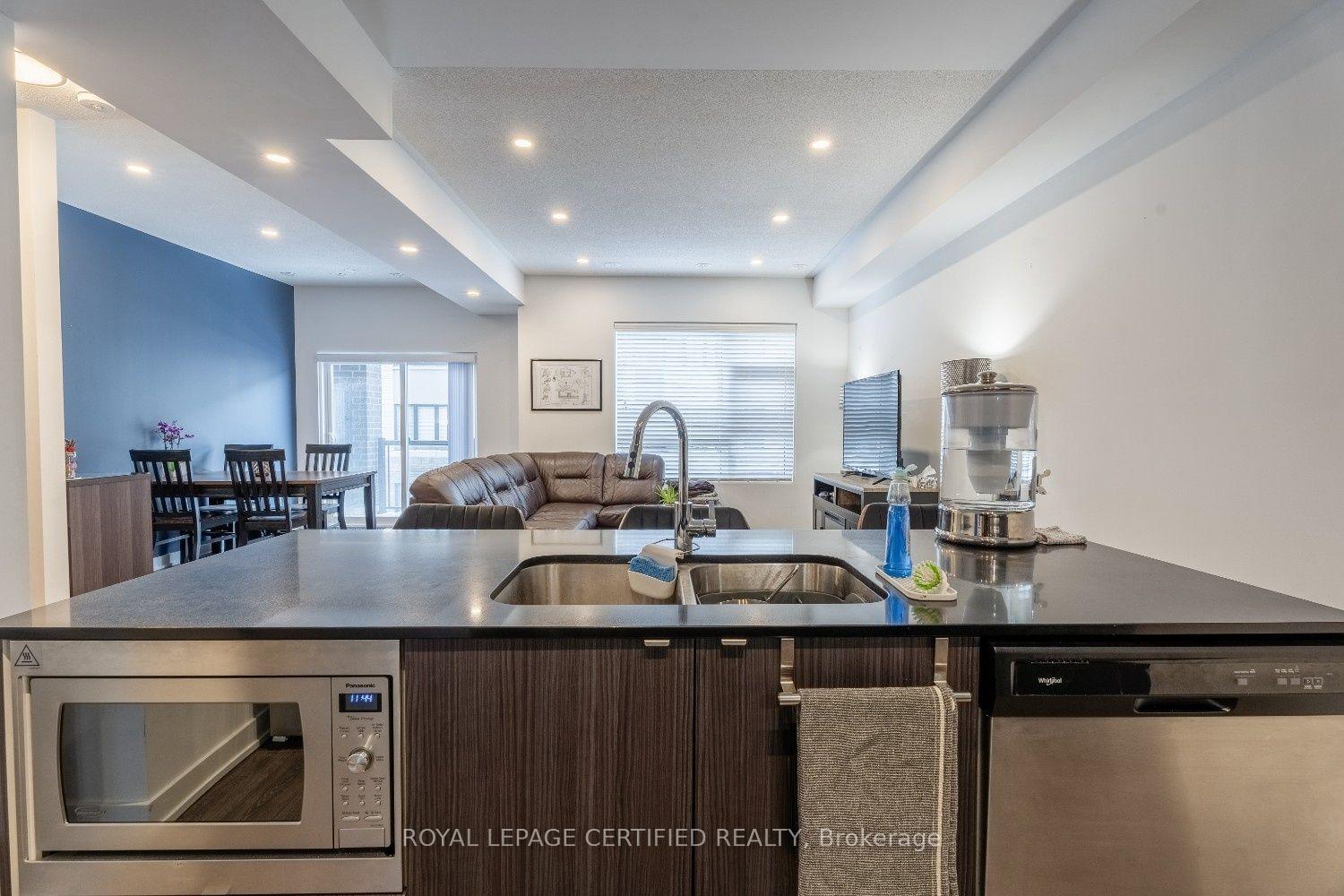 Photo 14 of Unit 45, 1121 Cooke Boulevard, Burlington, LaSalle — HOMEH