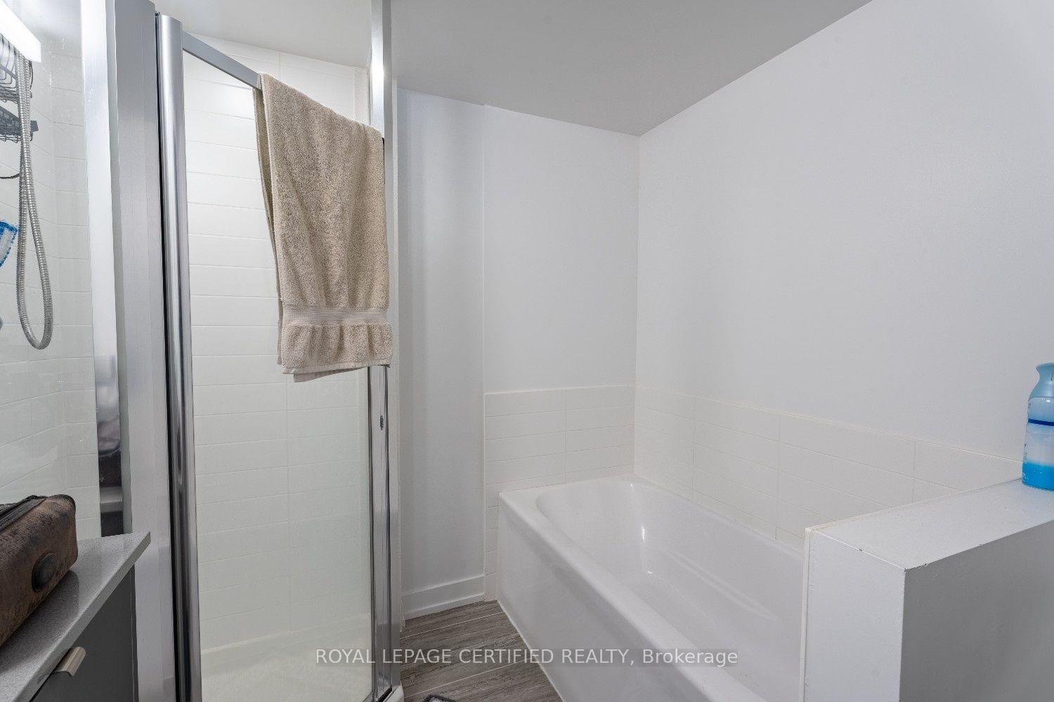 Photo 30 of Unit 45, 1121 Cooke Boulevard, Burlington, LaSalle — HOMEH