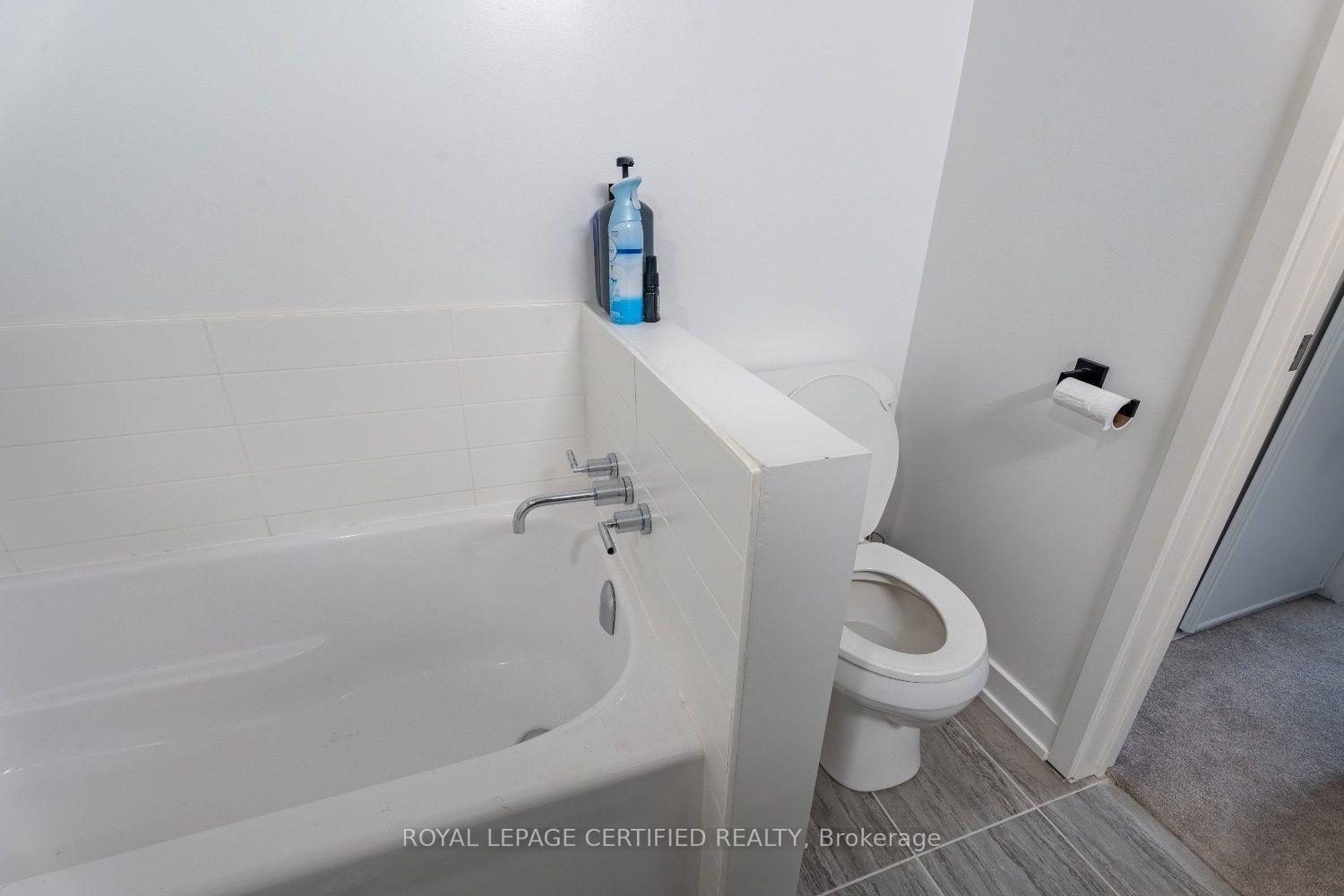 Photo 31 of Unit 45, 1121 Cooke Boulevard, Burlington, LaSalle — HOMEH
