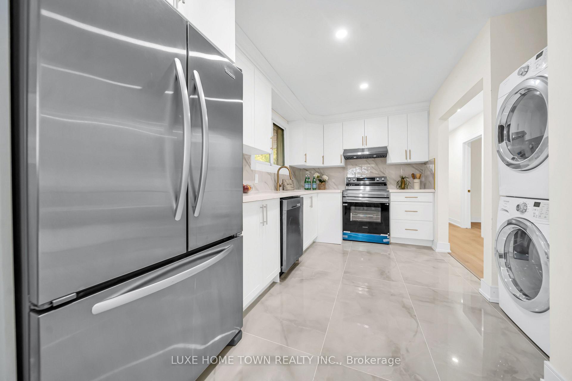 Photo 19 of 61 Keewatin Street S, Oshawa, Donevan — HOMEH