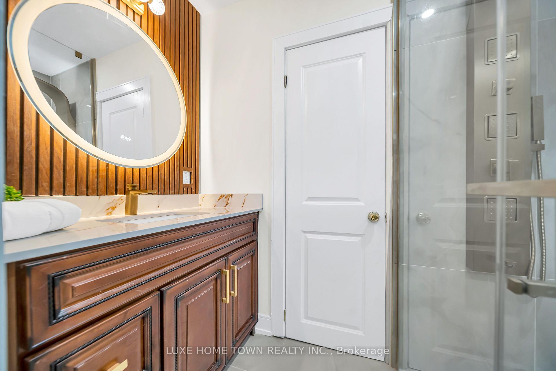 Photo 27 of 61 Keewatin Street S, Oshawa, Donevan — HOMEH