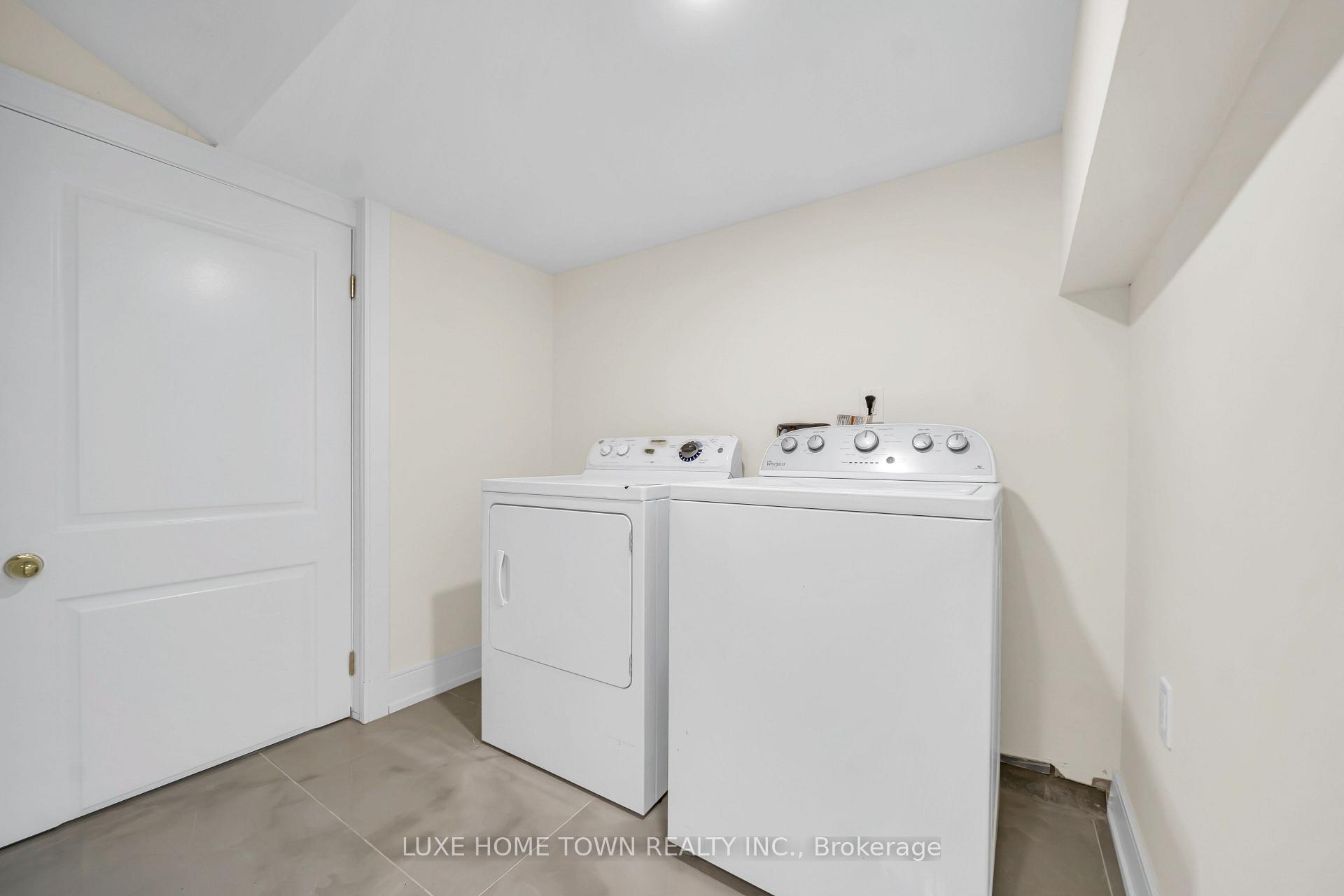 Photo 39 of 61 Keewatin Street S, Oshawa, Donevan — HOMEH
