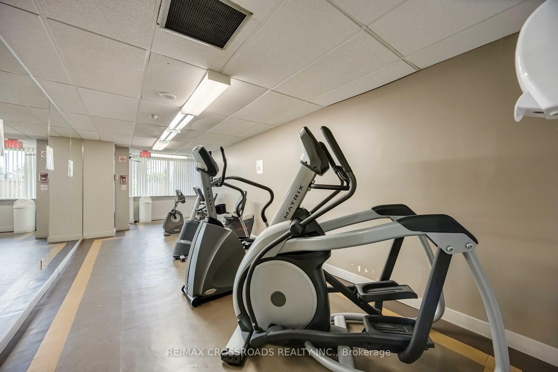 Photo 5 of Unit 209, 10 Markbrook Lane, Etobicoke, Mount Olive-Silverstone-Jamestown — HOMEH