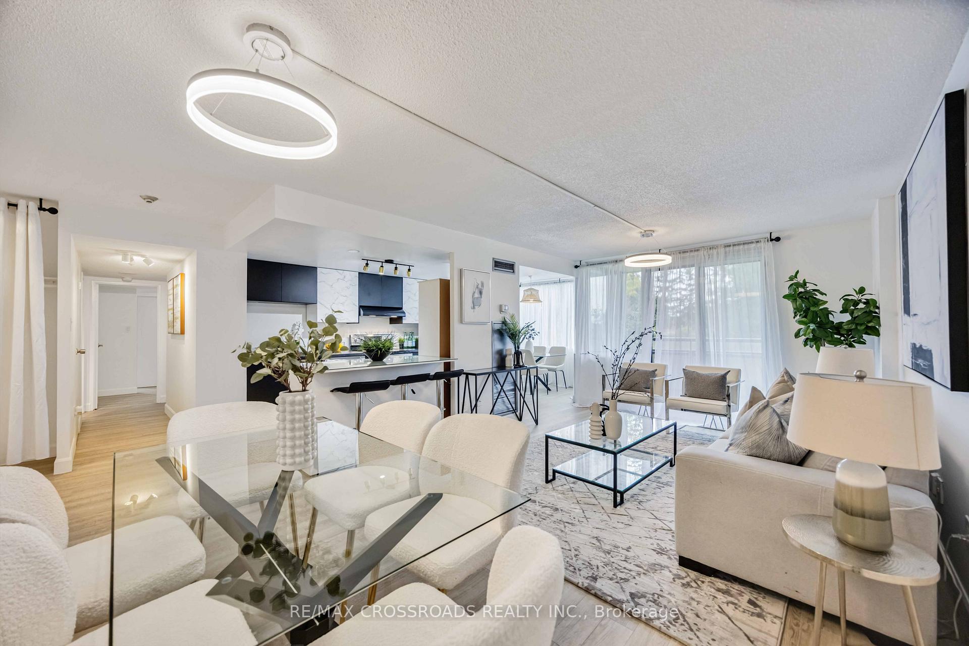 Photo 17 of Unit 209, 10 Markbrook Lane, Etobicoke, Mount Olive-Silverstone-Jamestown — HOMEH