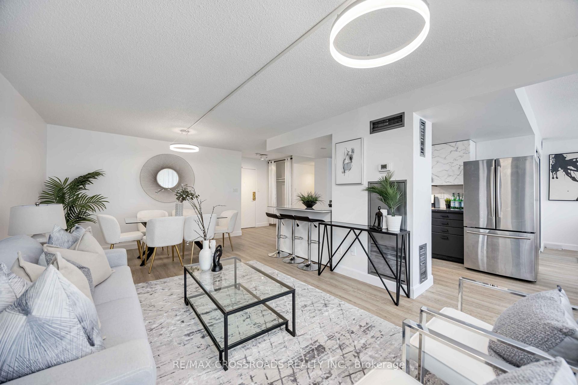Photo 19 of Unit 209, 10 Markbrook Lane, Etobicoke, Mount Olive-Silverstone-Jamestown — HOMEH