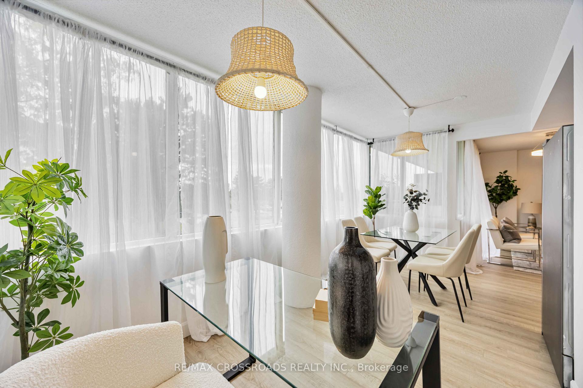 Photo 23 of Unit 209, 10 Markbrook Lane, Etobicoke, Mount Olive-Silverstone-Jamestown — HOMEH