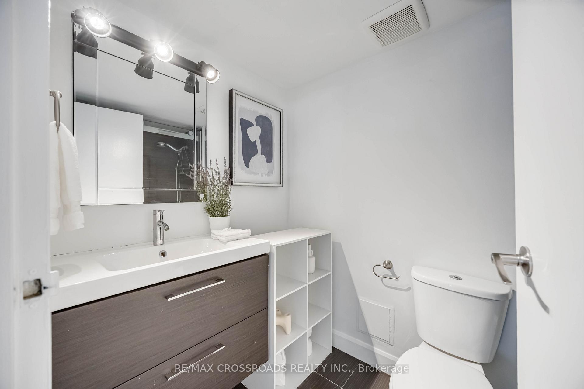 Photo 28 of Unit 209, 10 Markbrook Lane, Etobicoke, Mount Olive-Silverstone-Jamestown — HOMEH