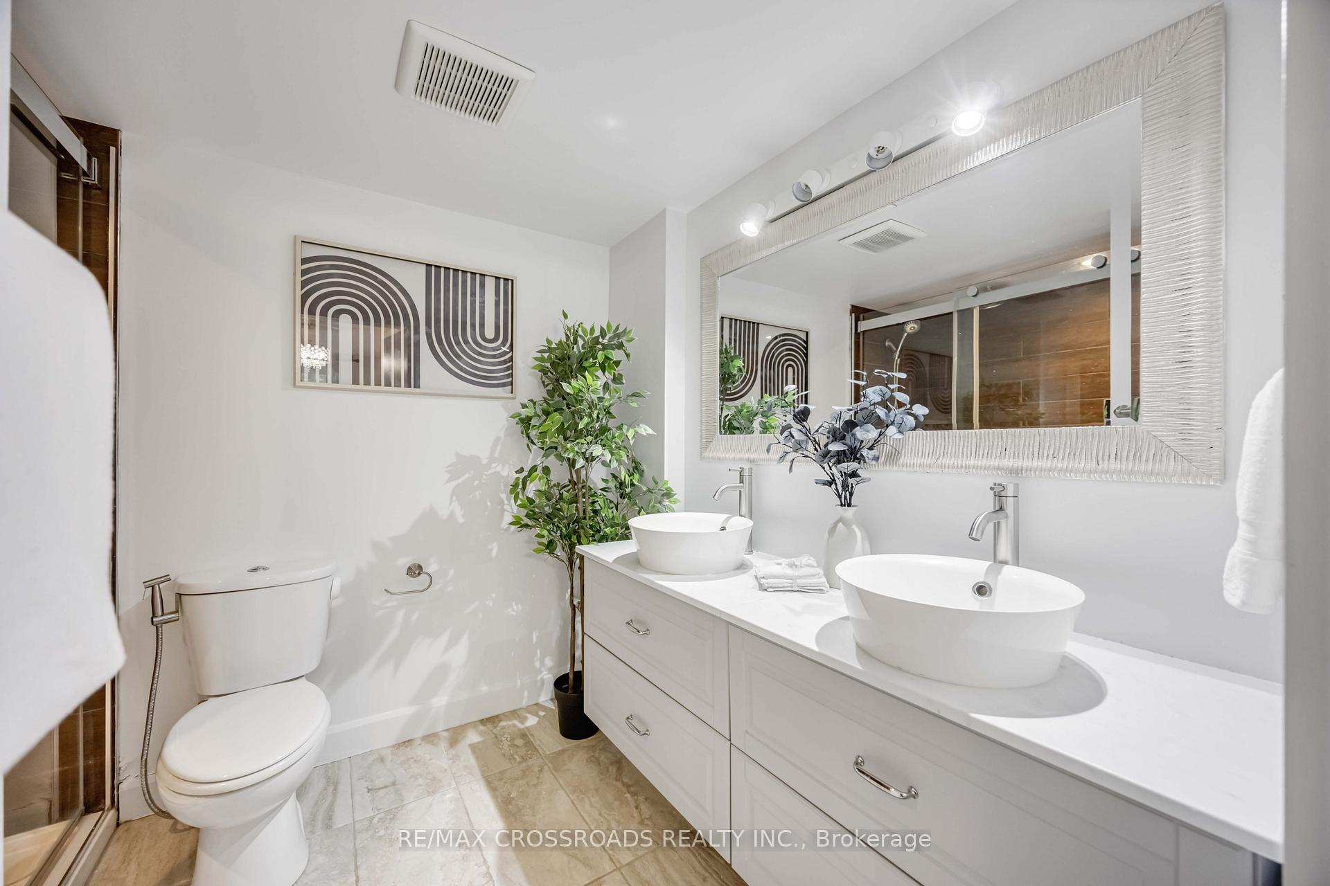 Photo 29 of Unit 209, 10 Markbrook Lane, Etobicoke, Mount Olive-Silverstone-Jamestown — HOMEH