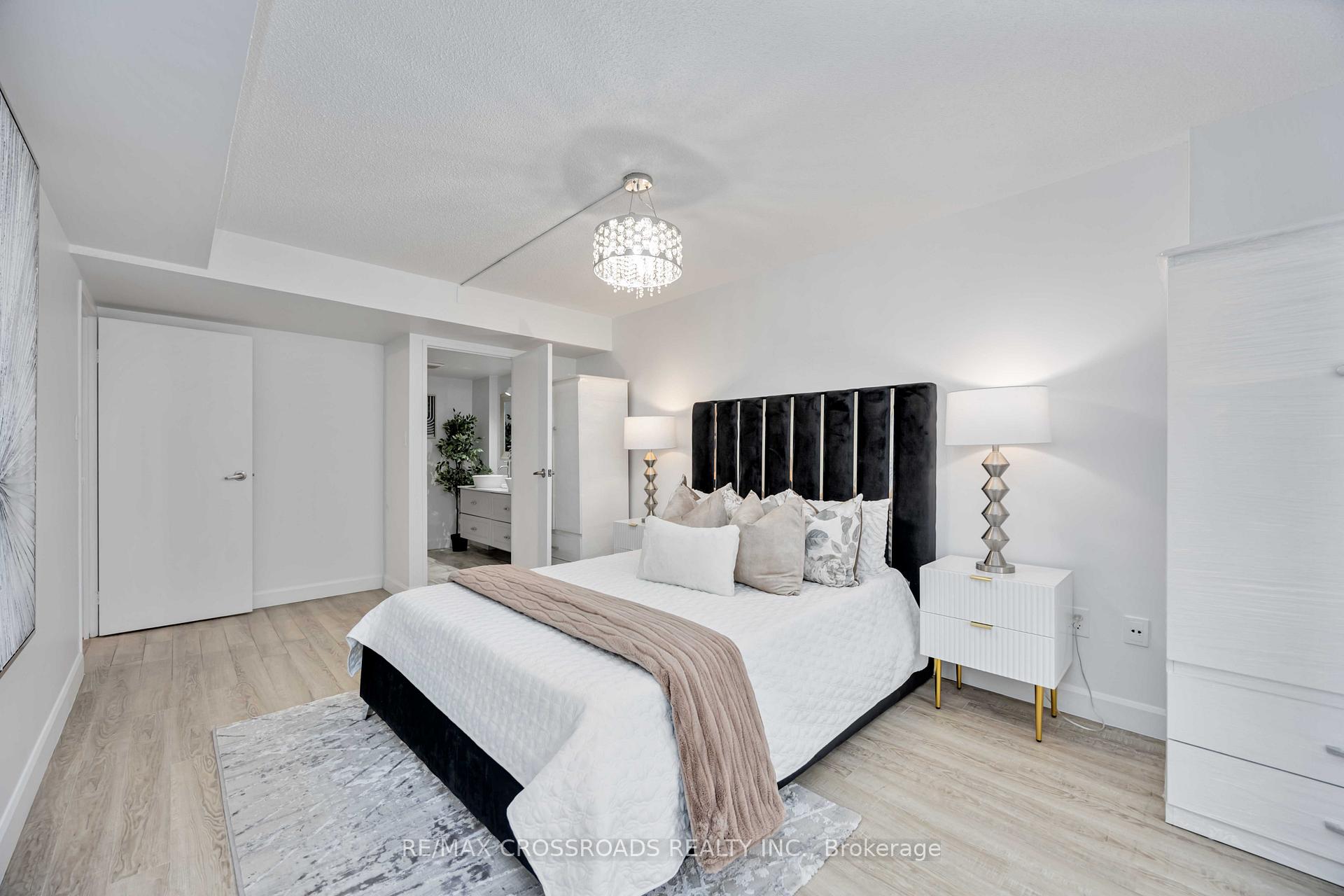 Photo 30 of Unit 209, 10 Markbrook Lane, Etobicoke, Mount Olive-Silverstone-Jamestown — HOMEH