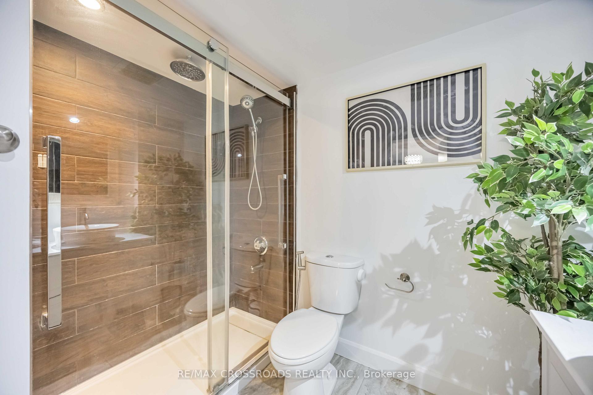 Photo 32 of Unit 209, 10 Markbrook Lane, Etobicoke, Mount Olive-Silverstone-Jamestown — HOMEH