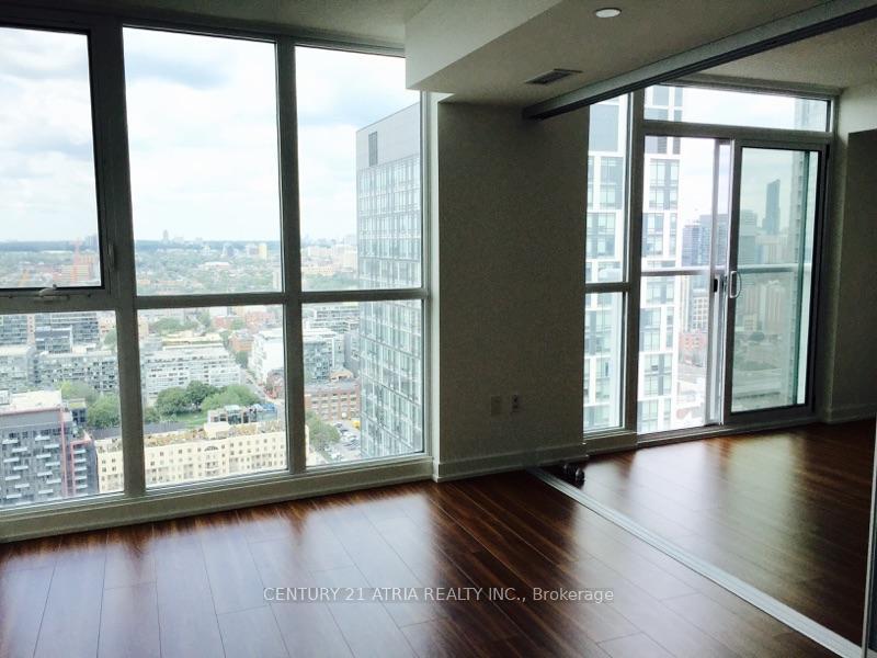 Photo 2 of Unit 4210, 85 Queens Wharf Road, Toronto, Waterfront Communities — HOMEH