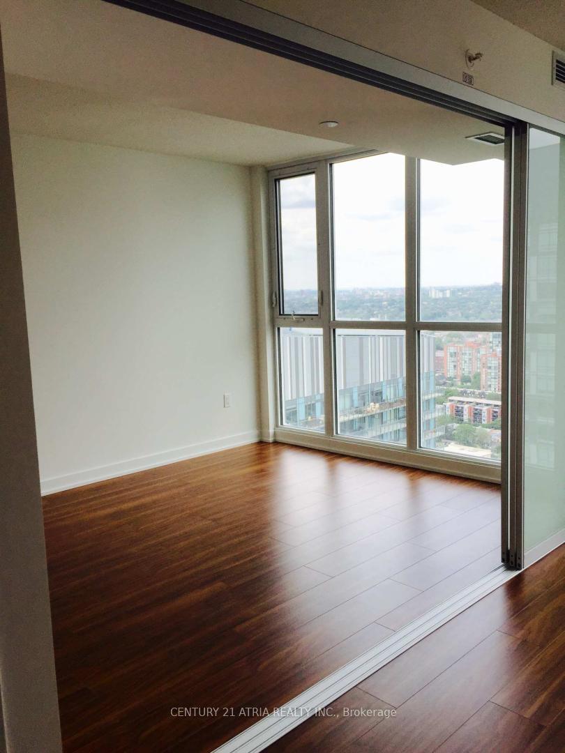 Photo 5 of Unit 4210, 85 Queens Wharf Road, Toronto, Waterfront Communities — HOMEH