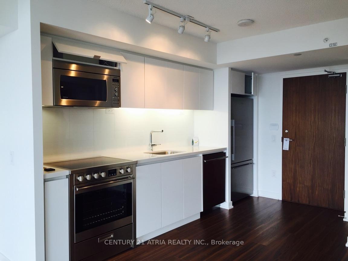 Photo 9 of Unit 4210, 85 Queens Wharf Road, Toronto, Waterfront Communities — HOMEH