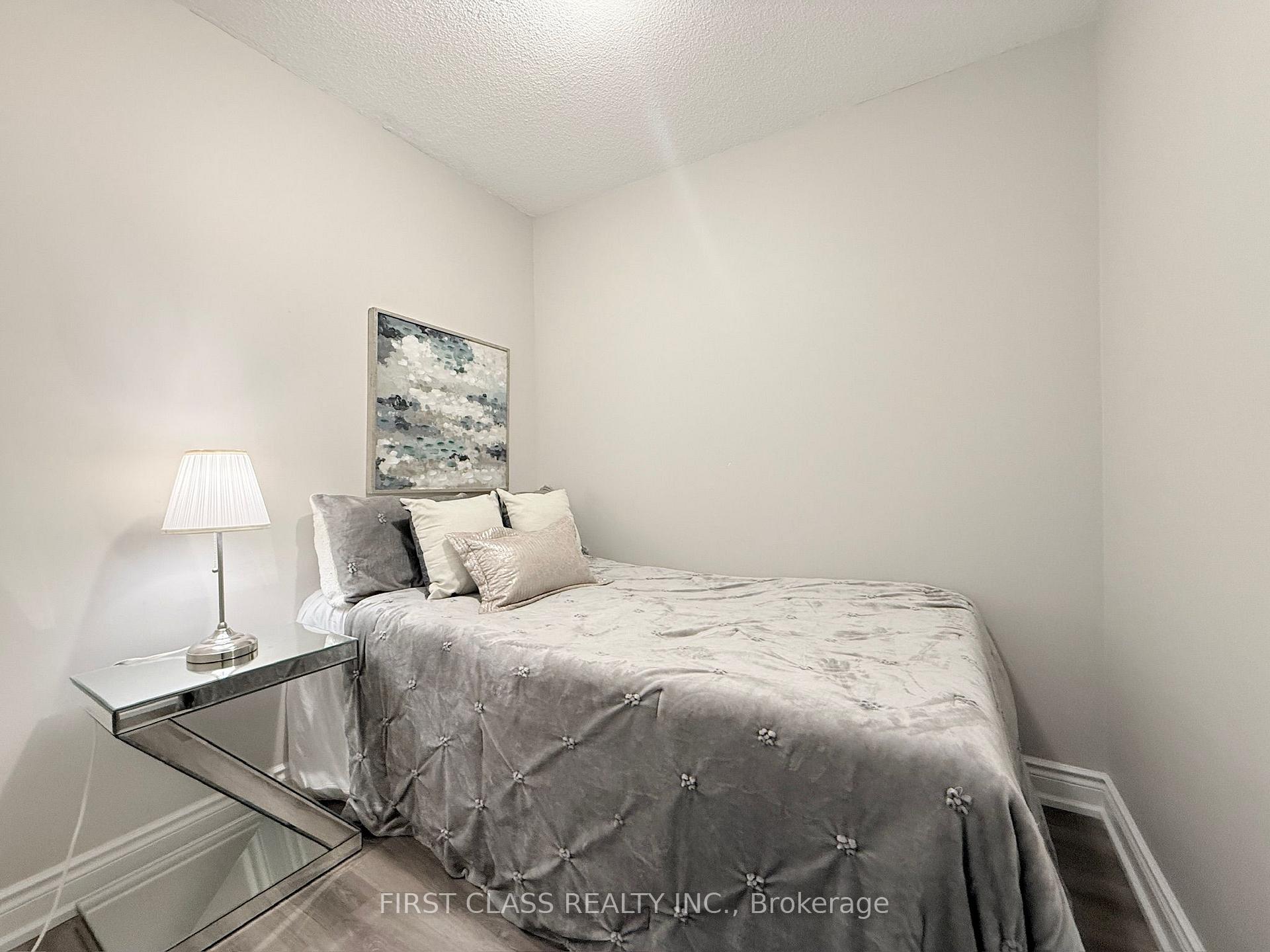 Photo 13 of Unit 718, 32 Clegg Road, Markham, Unionville — HOMEH