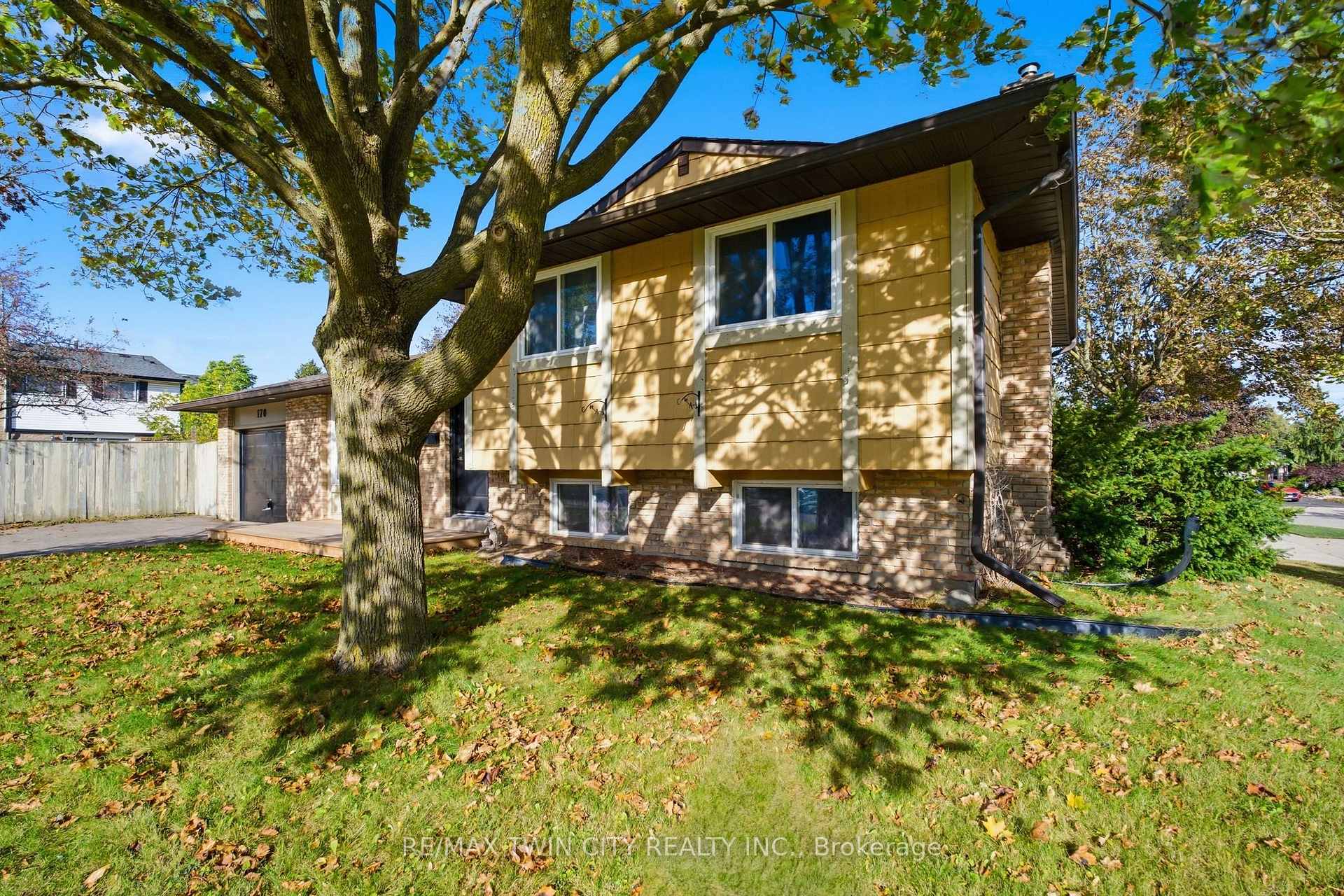 Photo 2 of 170 Sunset Boulevard, Cambridge, Blair Road — HOMEH