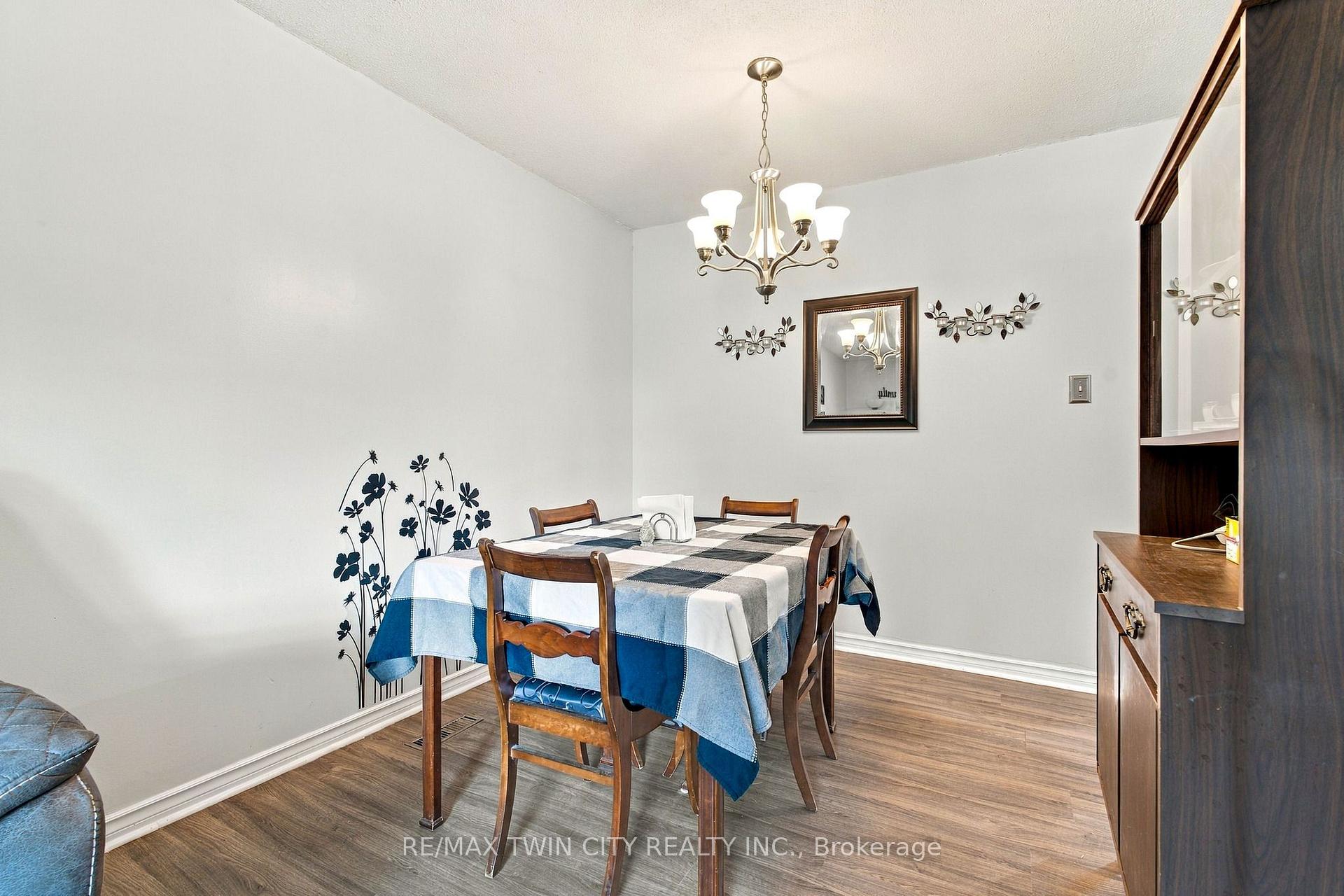 Photo 11 of 170 Sunset Boulevard, Cambridge, Blair Road — HOMEH