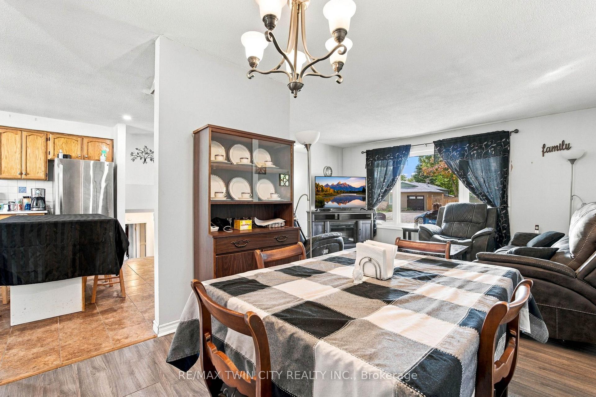 Photo 12 of 170 Sunset Boulevard, Cambridge, Blair Road — HOMEH