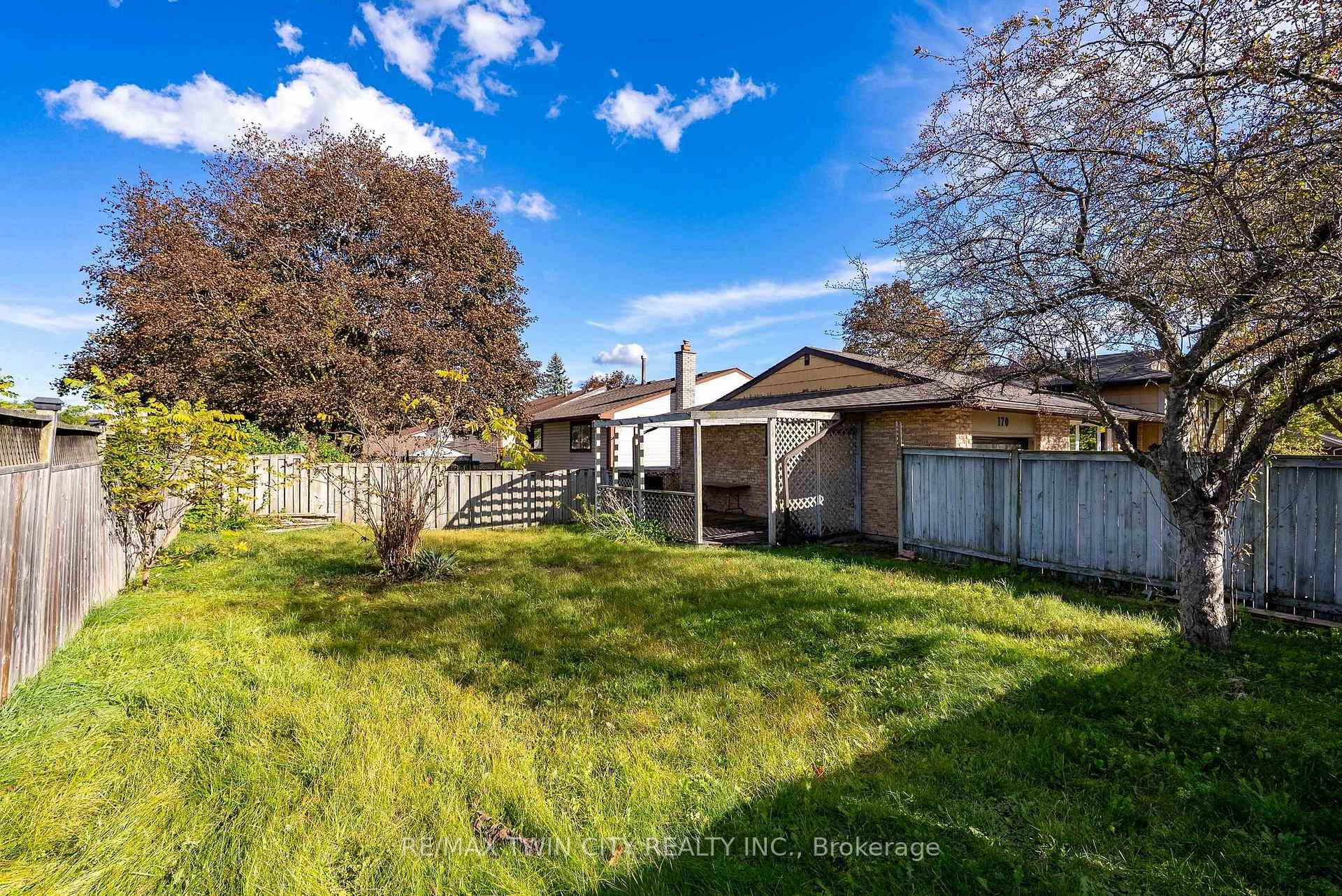 Photo 32 of 170 Sunset Boulevard, Cambridge, Blair Road — HOMEH