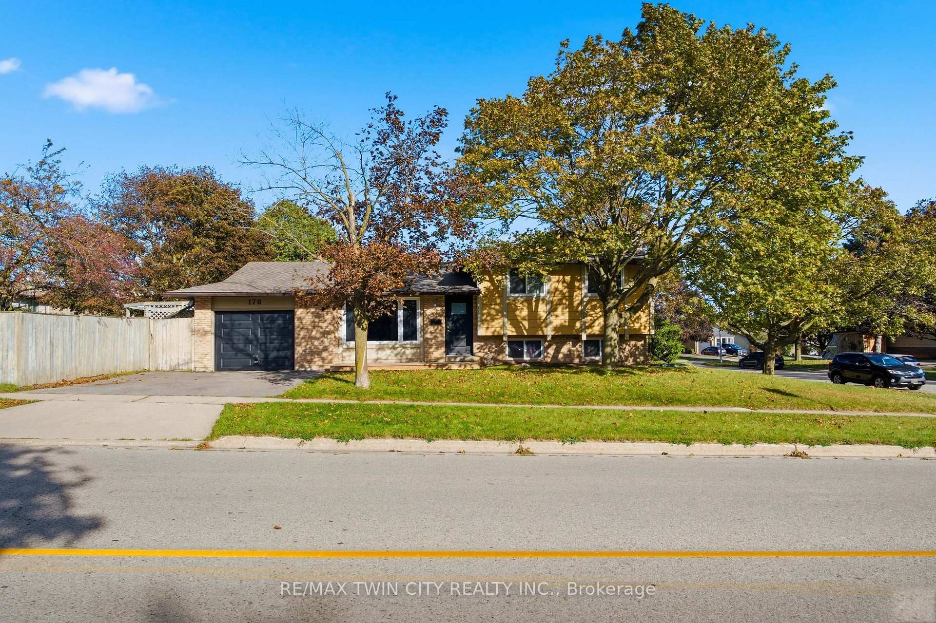 Photo 35 of 170 Sunset Boulevard, Cambridge, Blair Road — HOMEH