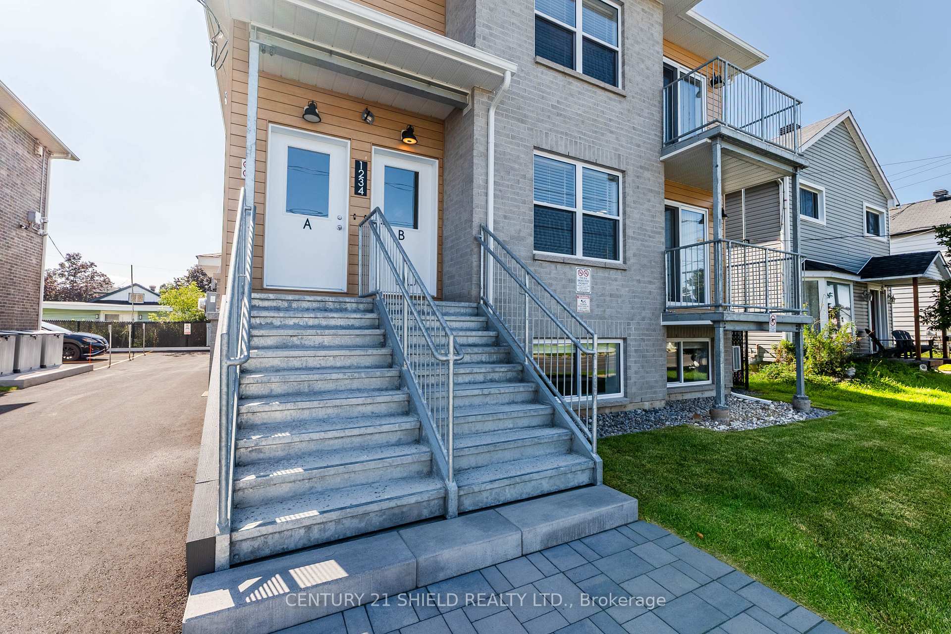 Photo 2 of Unit A, 1234 Cumberland Street, Cornwall, Cornwall — HOMEH