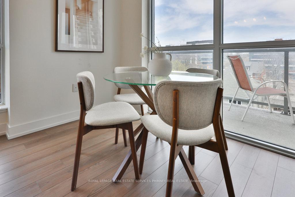 Photo 5 of Unit 401, 8 Ann Street, Mississauga, Port Credit — HOMEH
