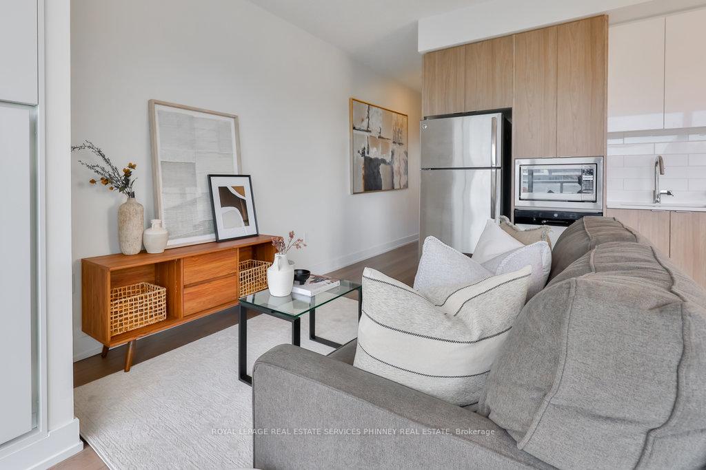 Photo 11 of Unit 401, 8 Ann Street, Mississauga, Port Credit — HOMEH