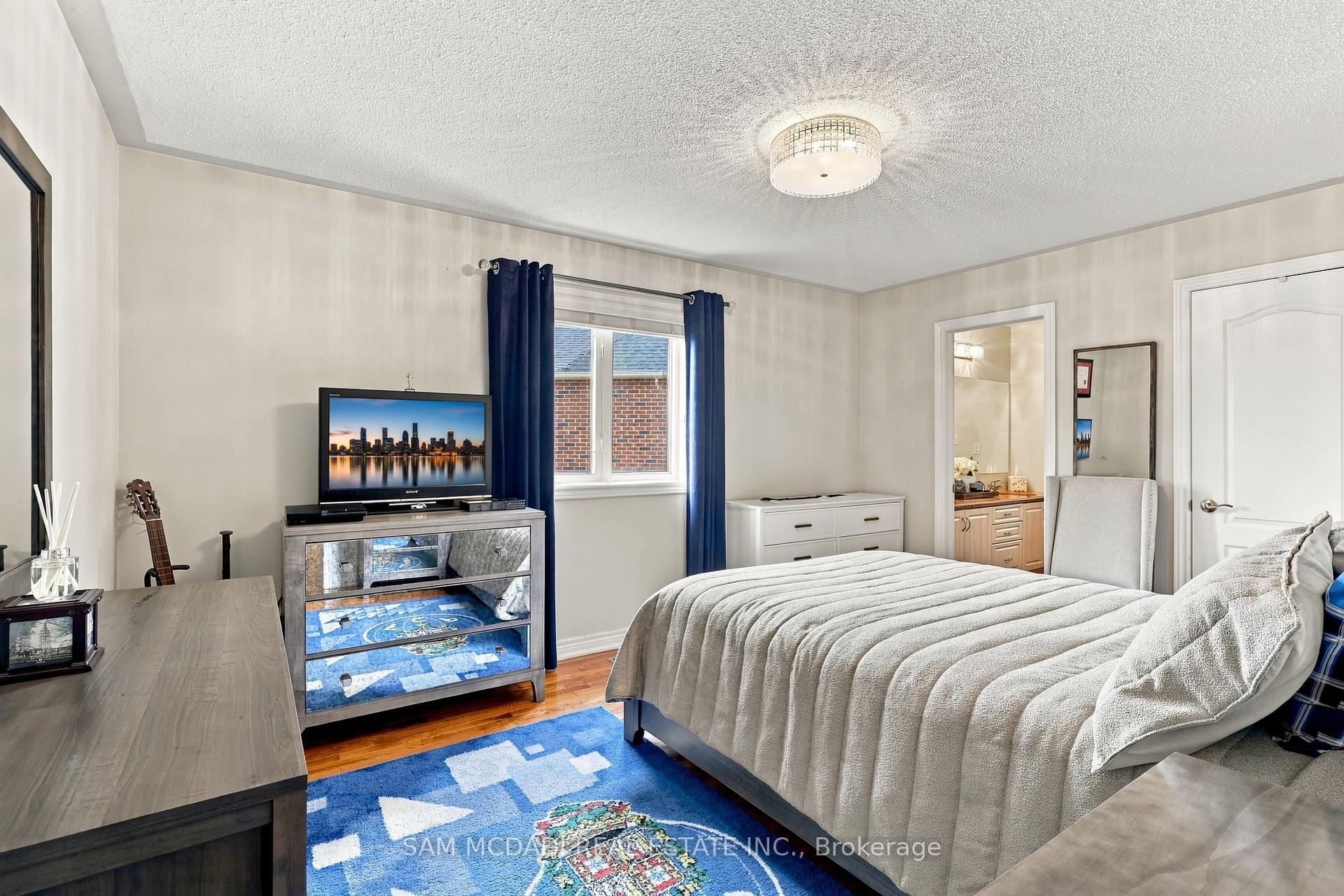 Photo 30 of 35 Tiana Court, Vaughan, Vellore Village — HOMEH