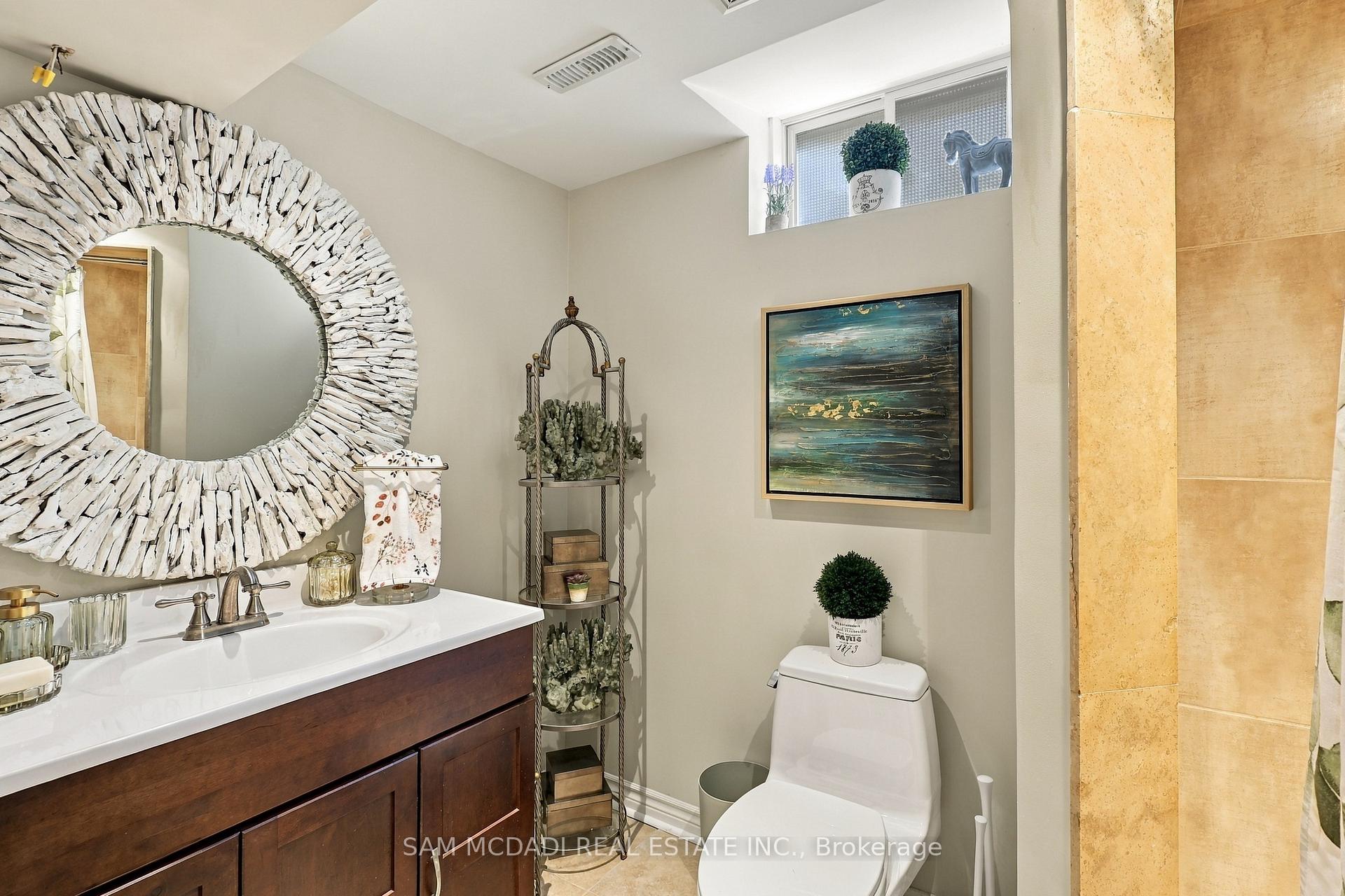 Photo 40 of 35 Tiana Court, Vaughan, Vellore Village — HOMEH