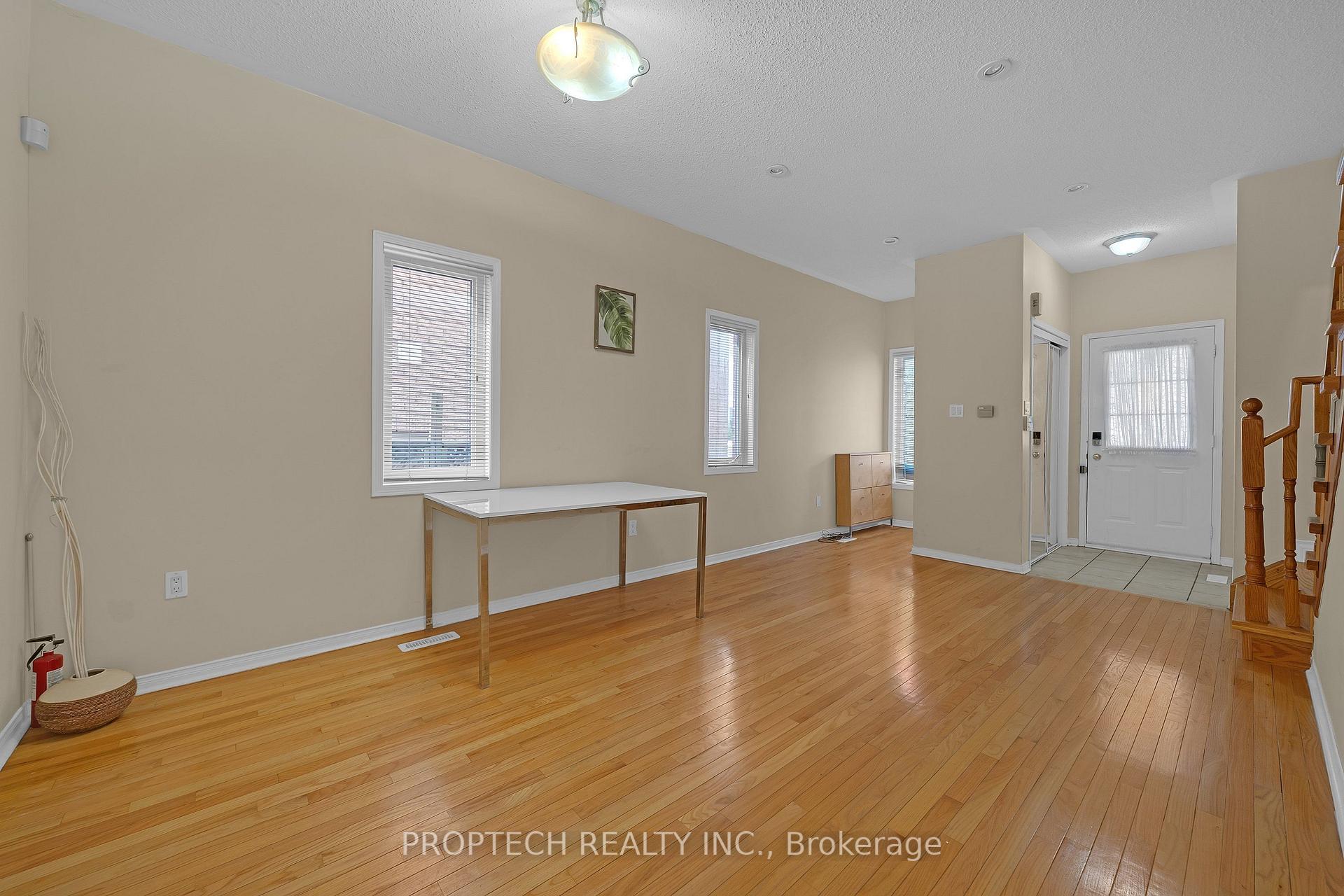 Photo 5 of 5 Hartwell Place, Markham, Cachet — HOMEH
