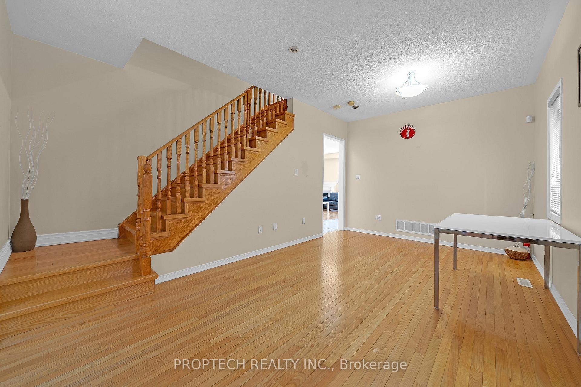 Photo 6 of 5 Hartwell Place, Markham, Cachet — HOMEH