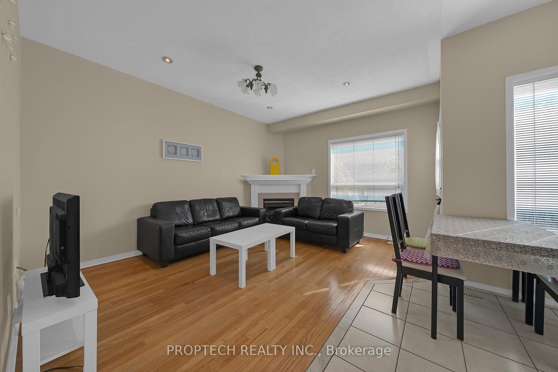 Photo 8 of 5 Hartwell Place, Markham, Cachet — HOMEH