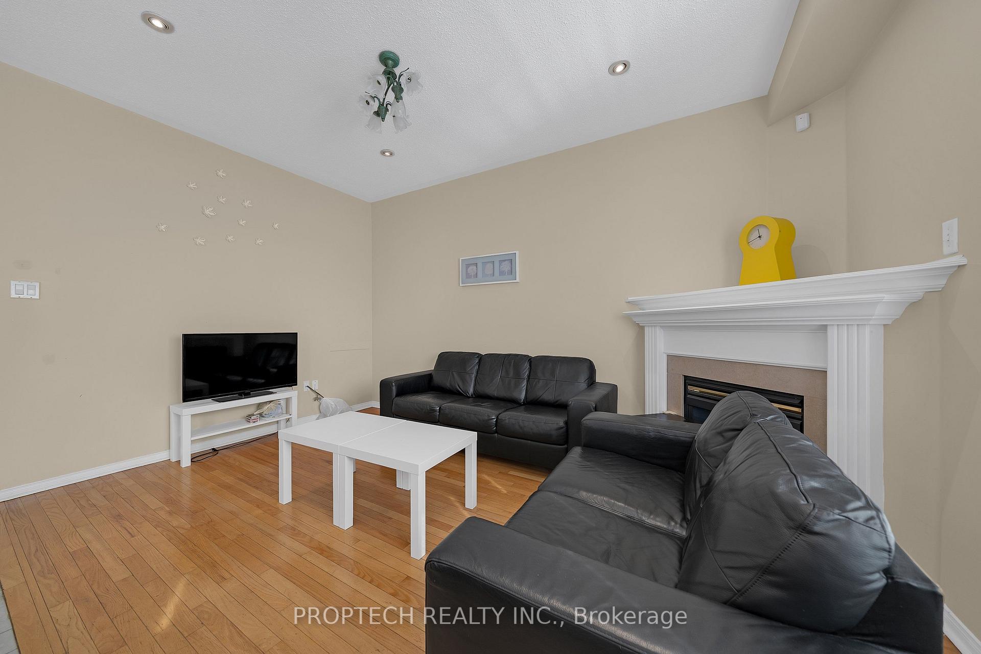 Photo 10 of 5 Hartwell Place, Markham, Cachet — HOMEH