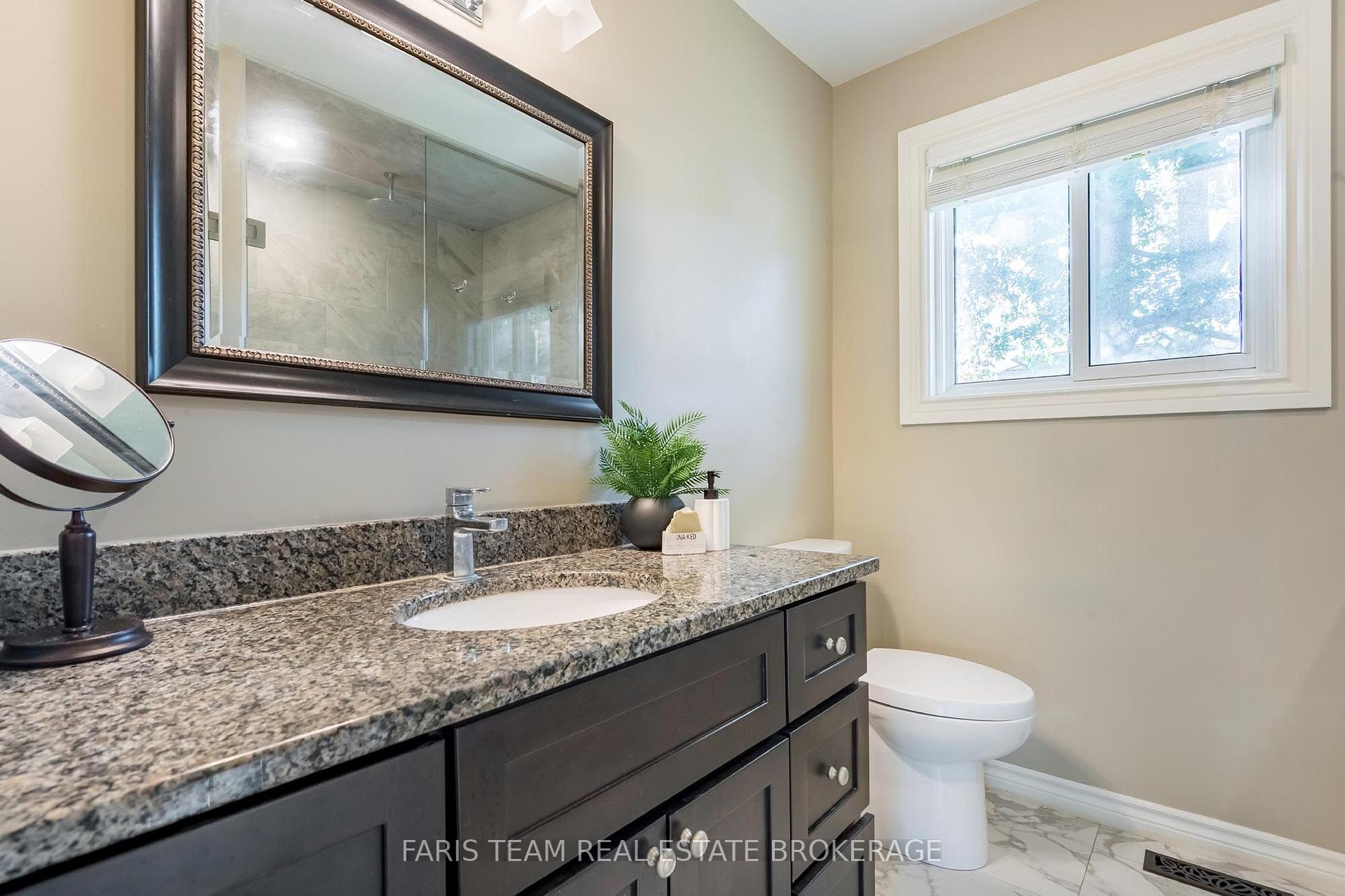 Photo 14 of 61 Oakridge Drive, Barrie, Sunnidale — HOMEH
