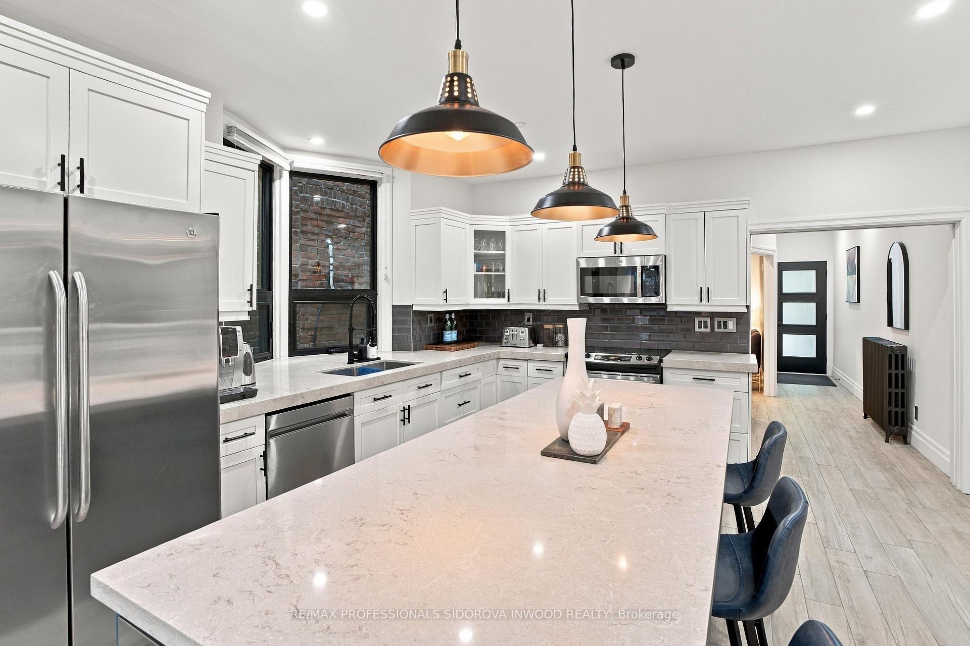 Photo 12 of 266 Glenlake Avenue, Toronto, High Park North — HOMEH