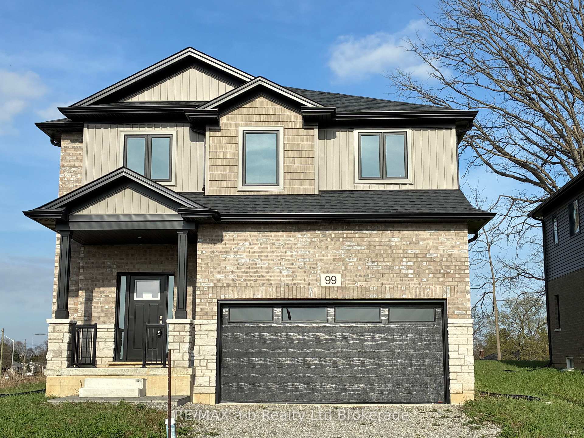 Photo of 99 Cayley Street