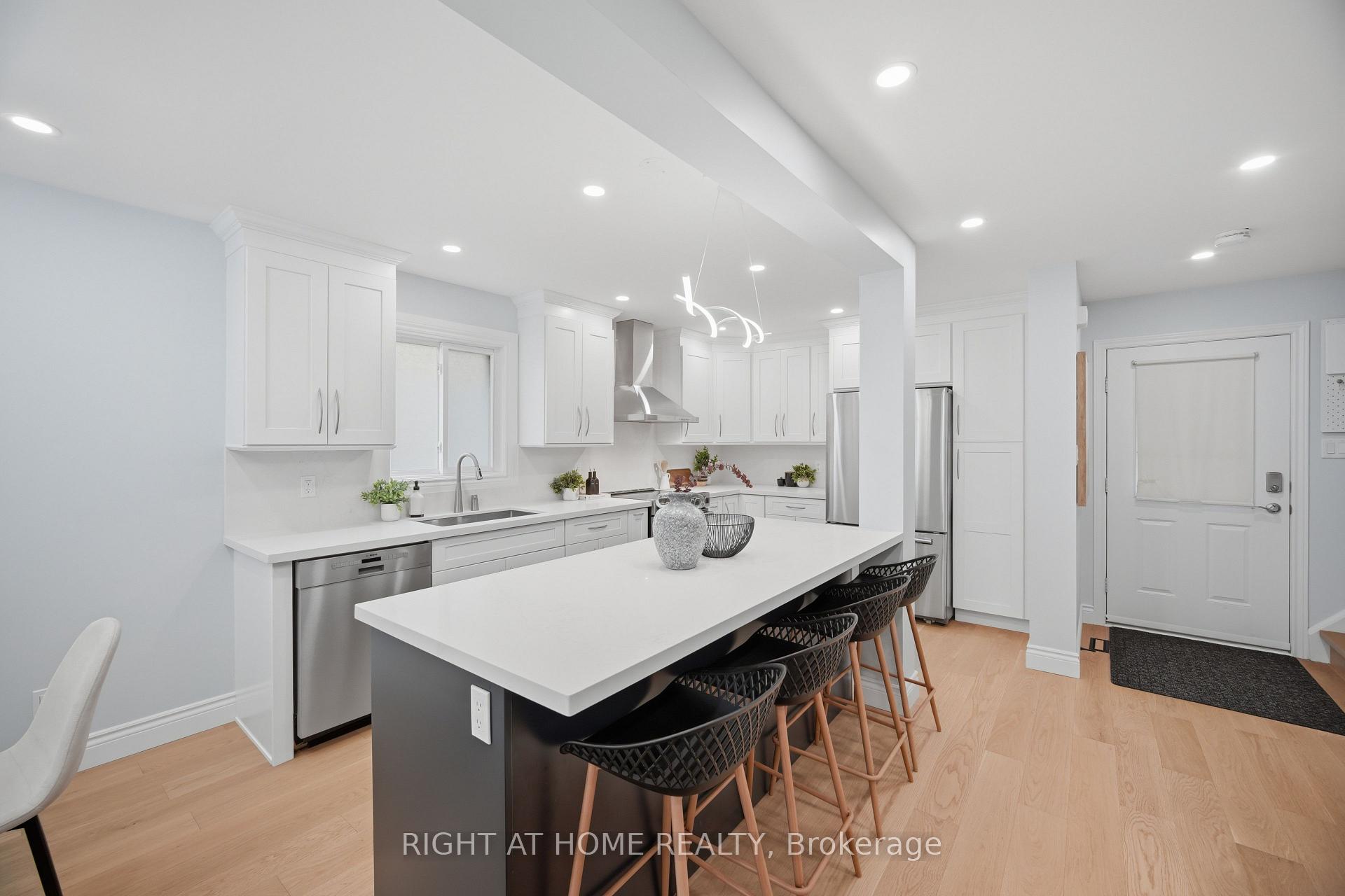 Photo 5 of 21 Dobson Drive, Ajax, Central — HOMEH