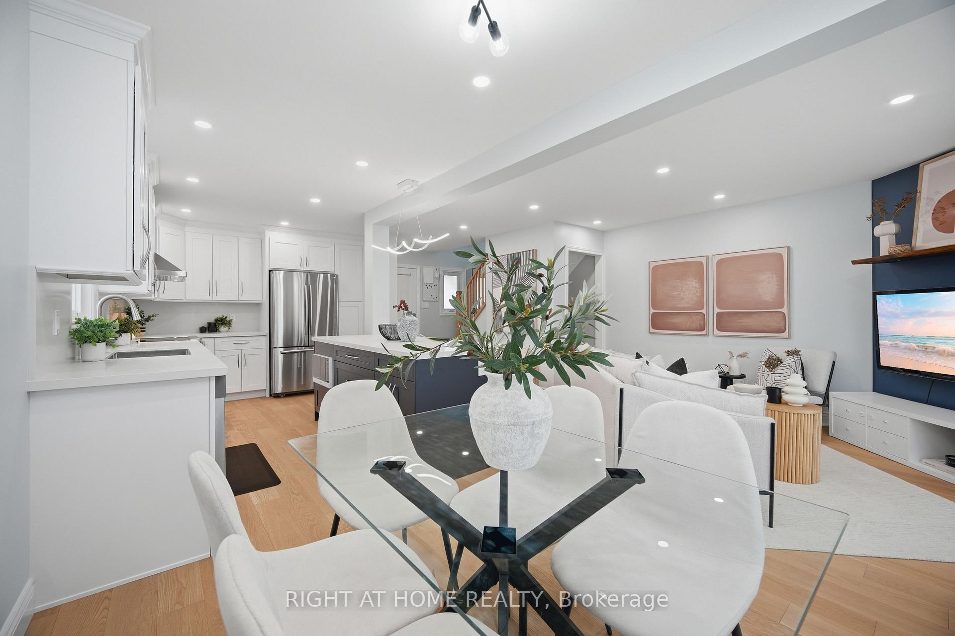 Photo 14 of 21 Dobson Drive, Ajax, Central — HOMEH