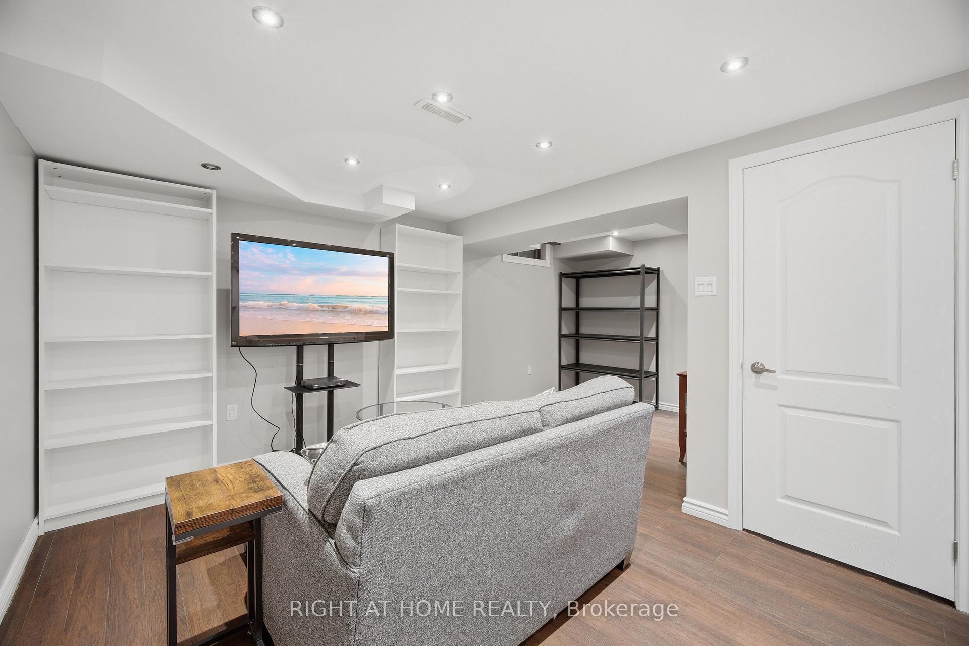 Photo 32 of 21 Dobson Drive, Ajax, Central — HOMEH