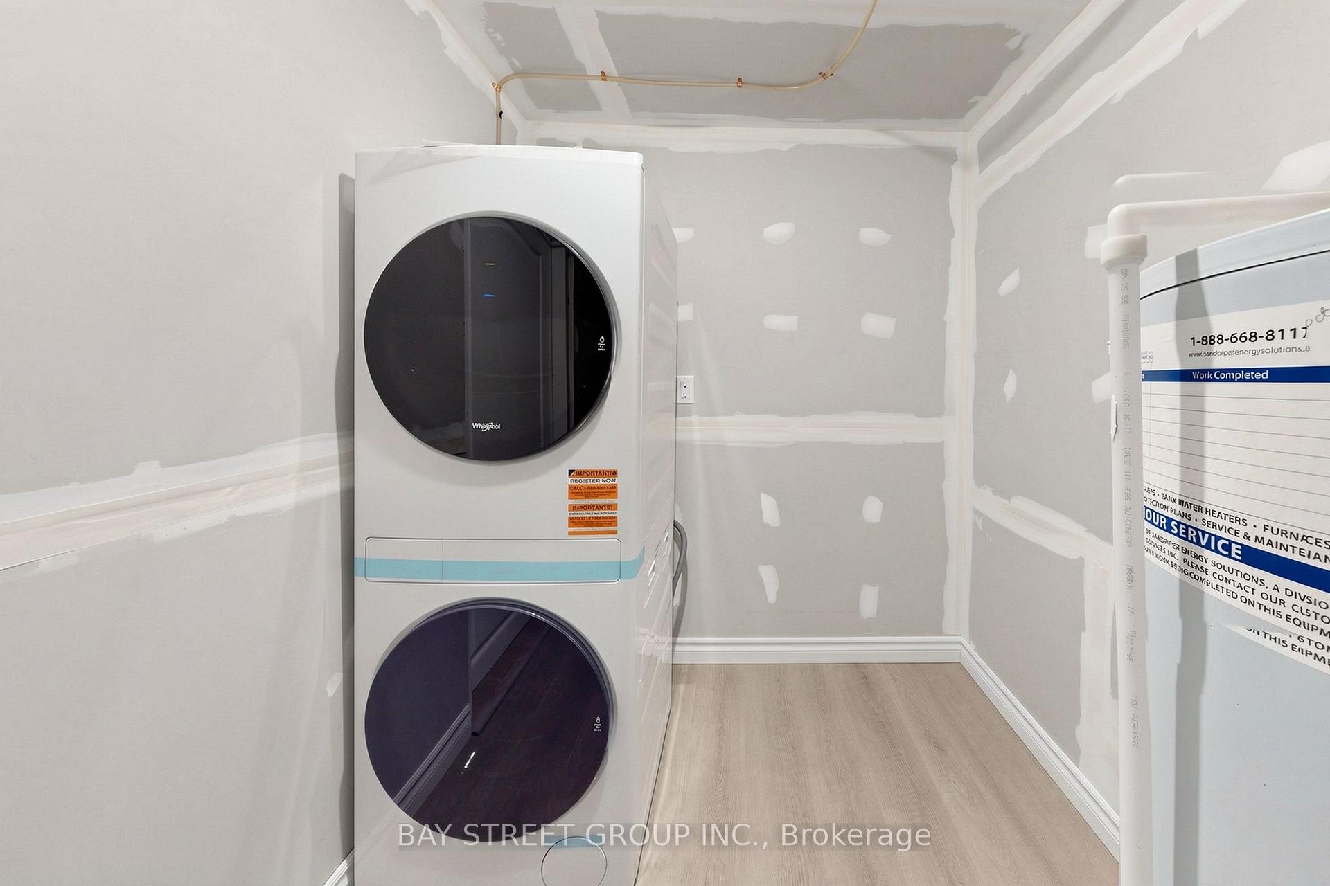Photo 15 of Unit Bsmt, 28 Warren Avenue, Hamilton, Balfour — HOMEH