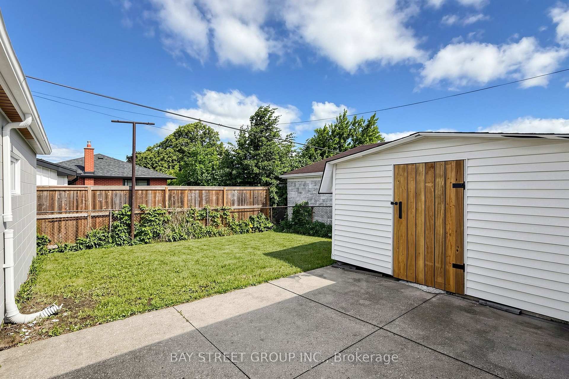 Photo 19 of Unit Bsmt, 28 Warren Avenue, Hamilton, Balfour — HOMEH