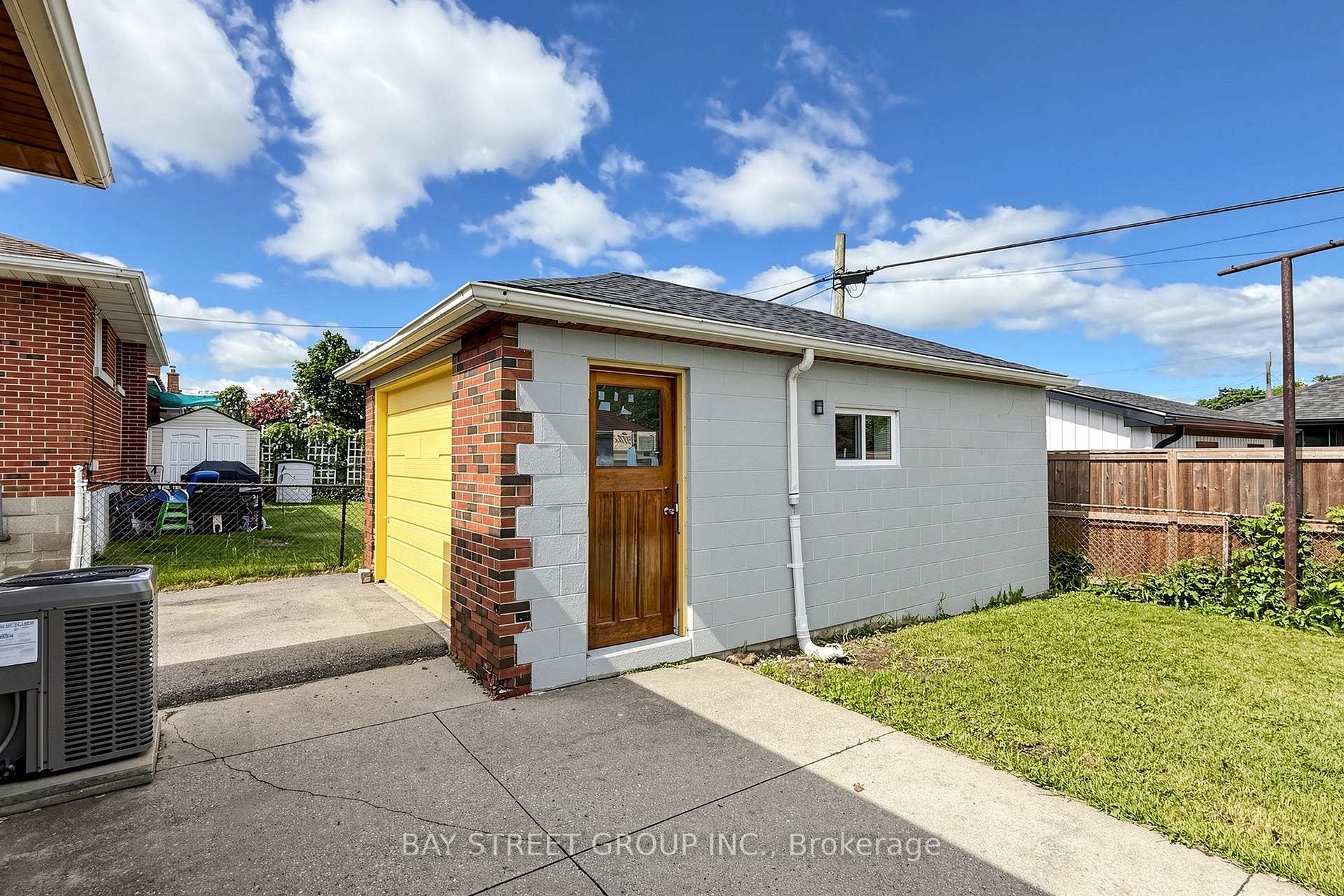 Photo 21 of Unit Bsmt, 28 Warren Avenue, Hamilton, Balfour — HOMEH