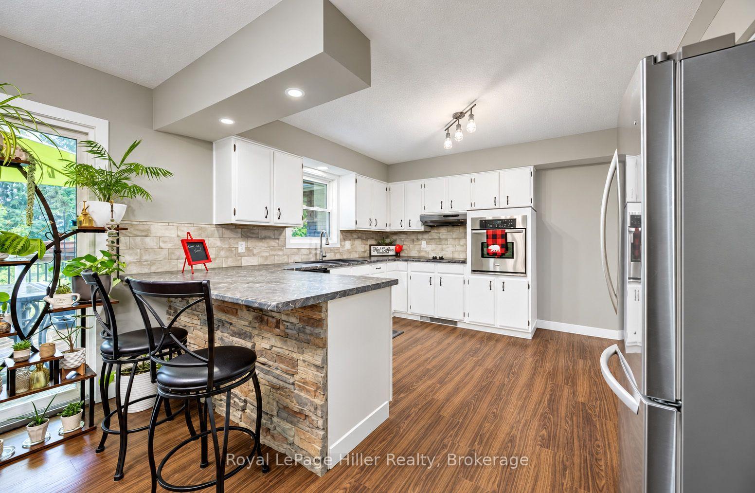 Photo 10 of 3209 Perth Road 163, West Perth, Fullarton — HOMEH