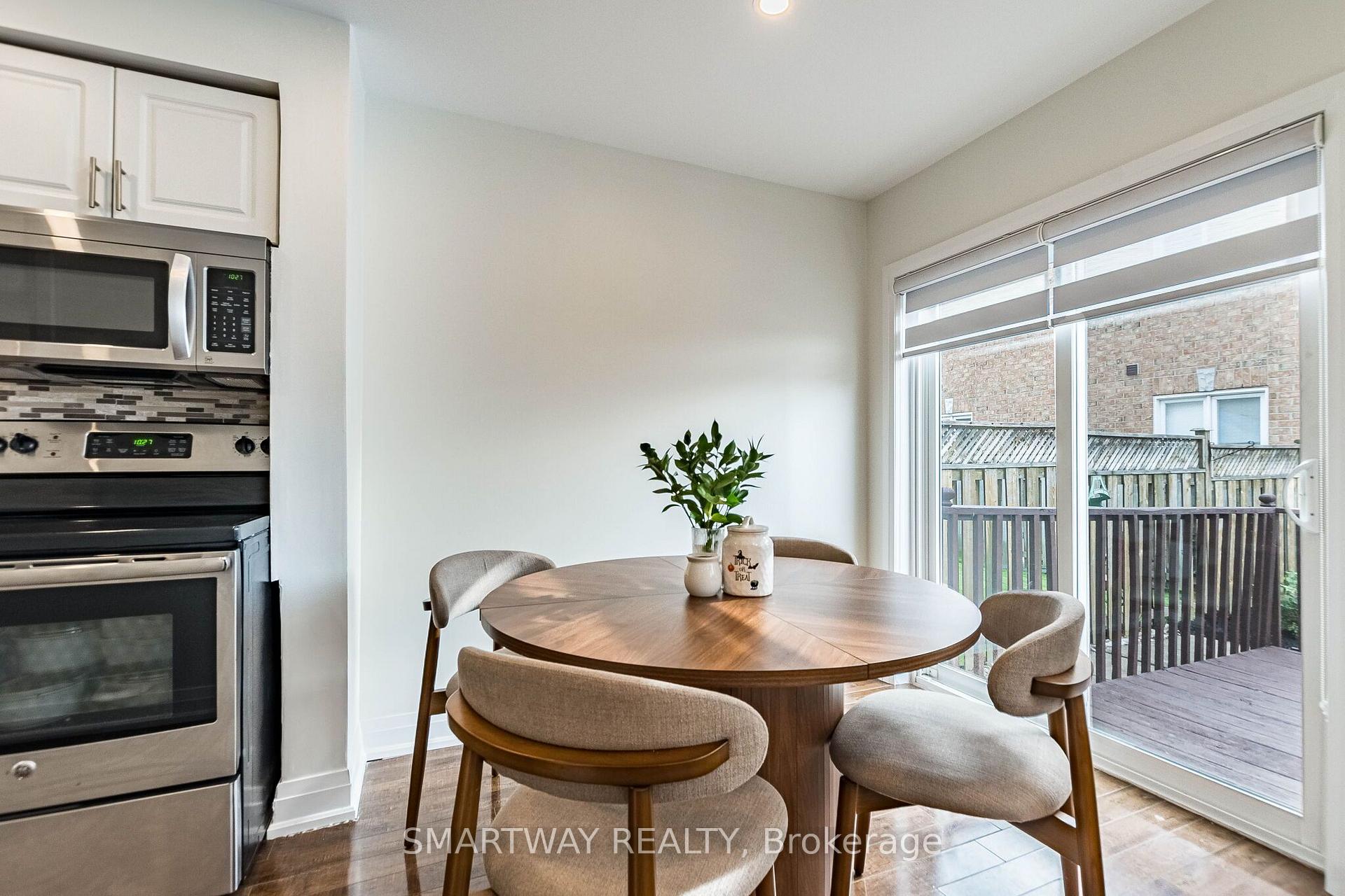 Photo 22 of 94 Goldenlight Circle, Brampton, Brampton West — HOMEH