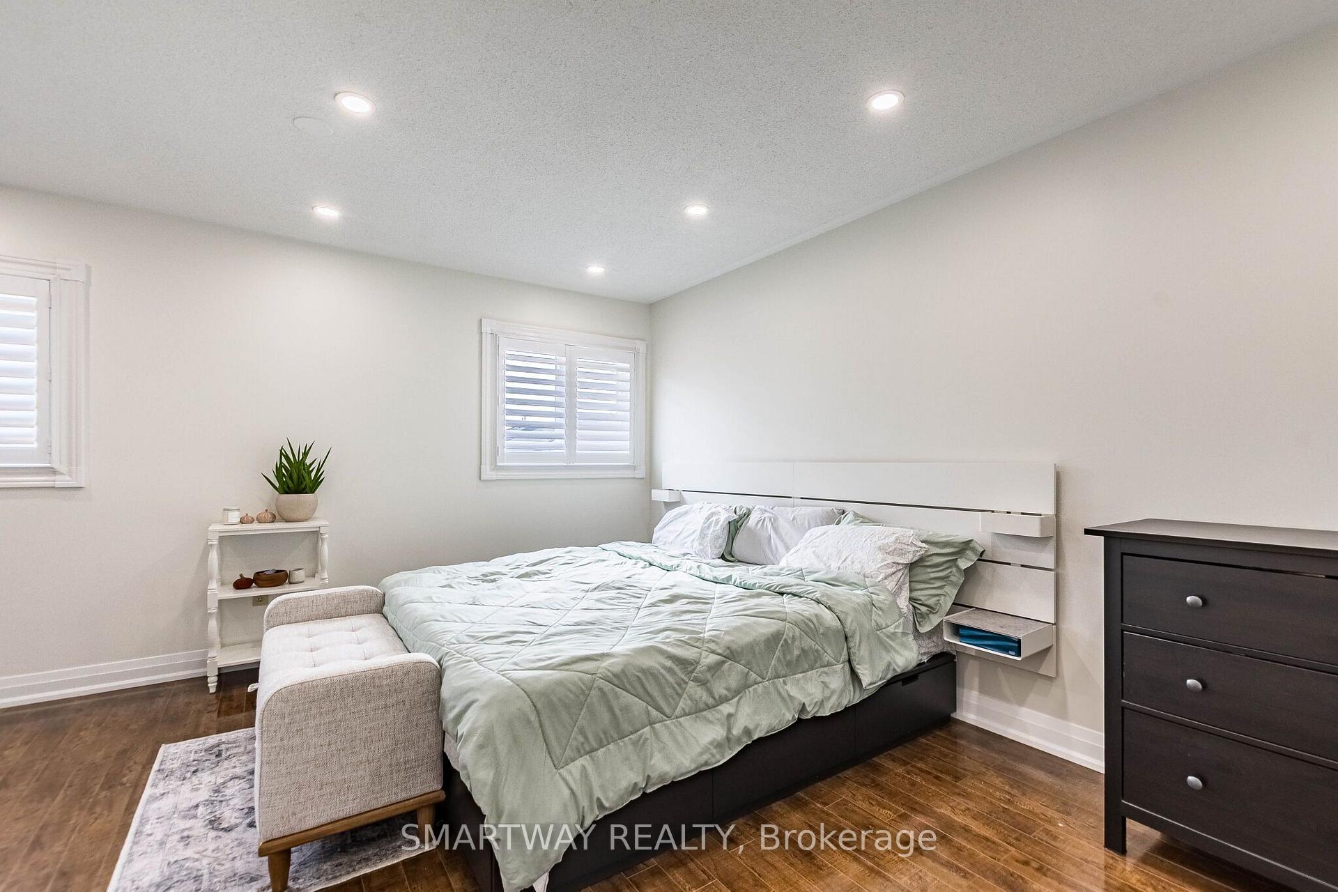 Photo 26 of 94 Goldenlight Circle, Brampton, Brampton West — HOMEH