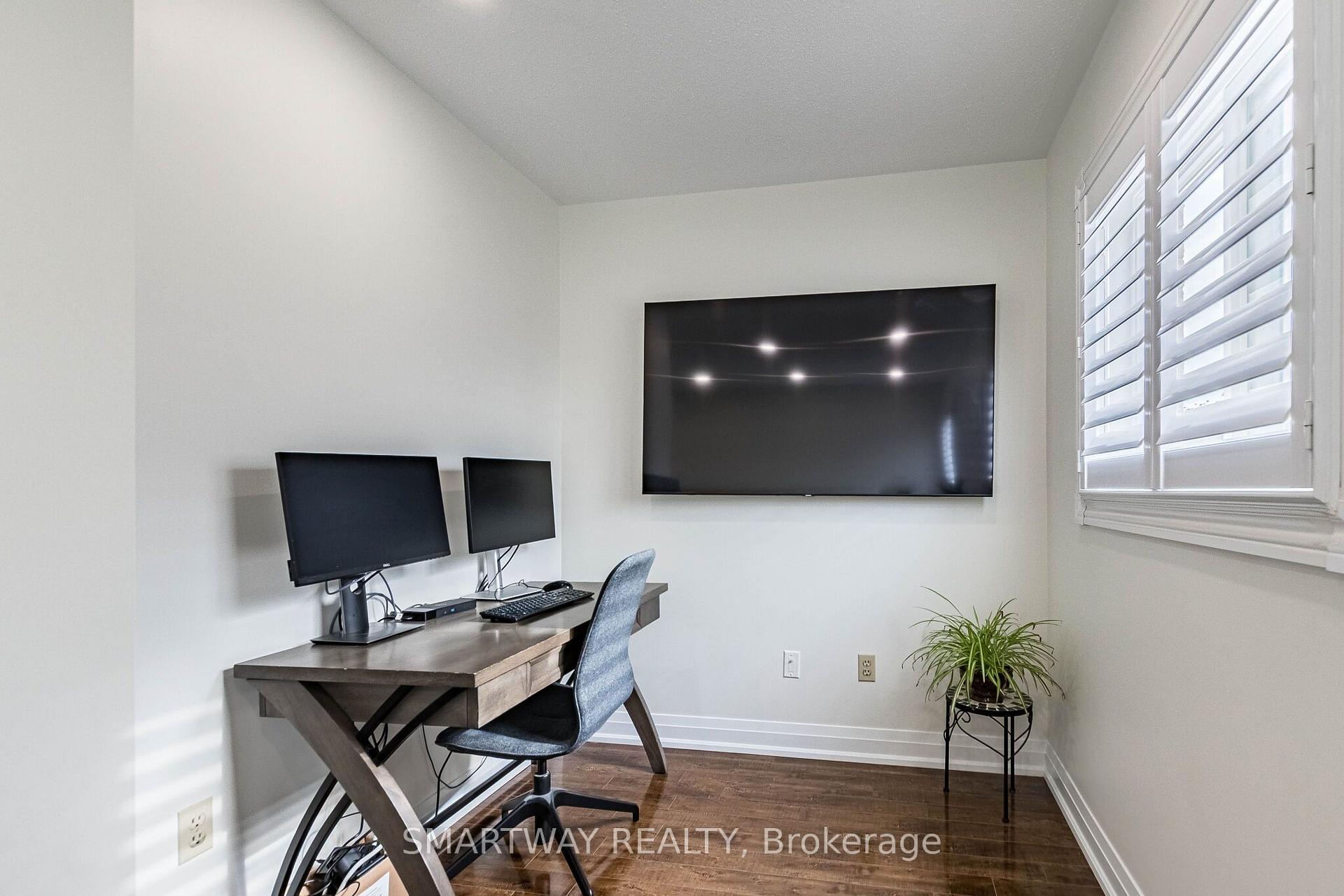 Photo 28 of 94 Goldenlight Circle, Brampton, Brampton West — HOMEH