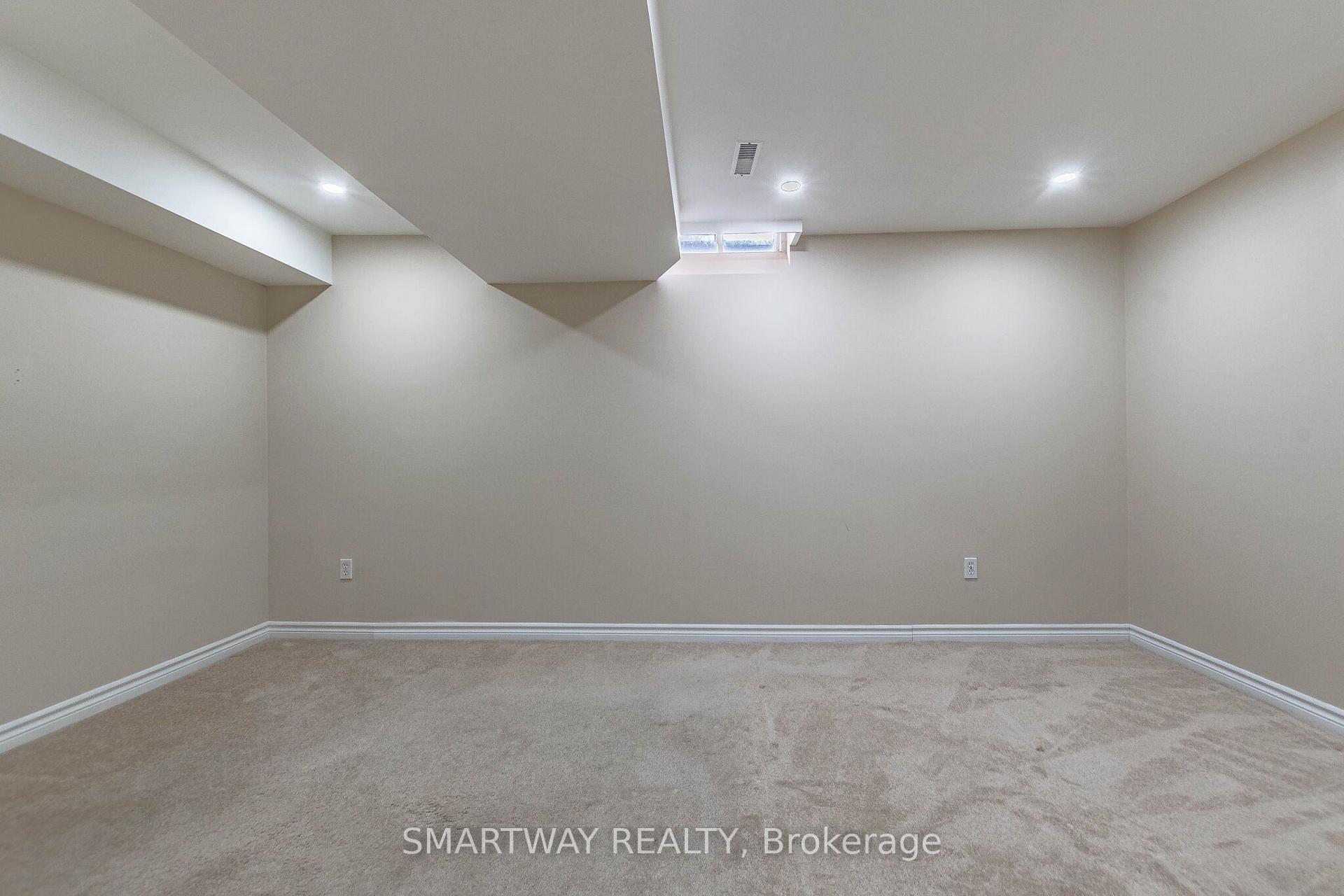 Photo 40 of 94 Goldenlight Circle, Brampton, Brampton West — HOMEH